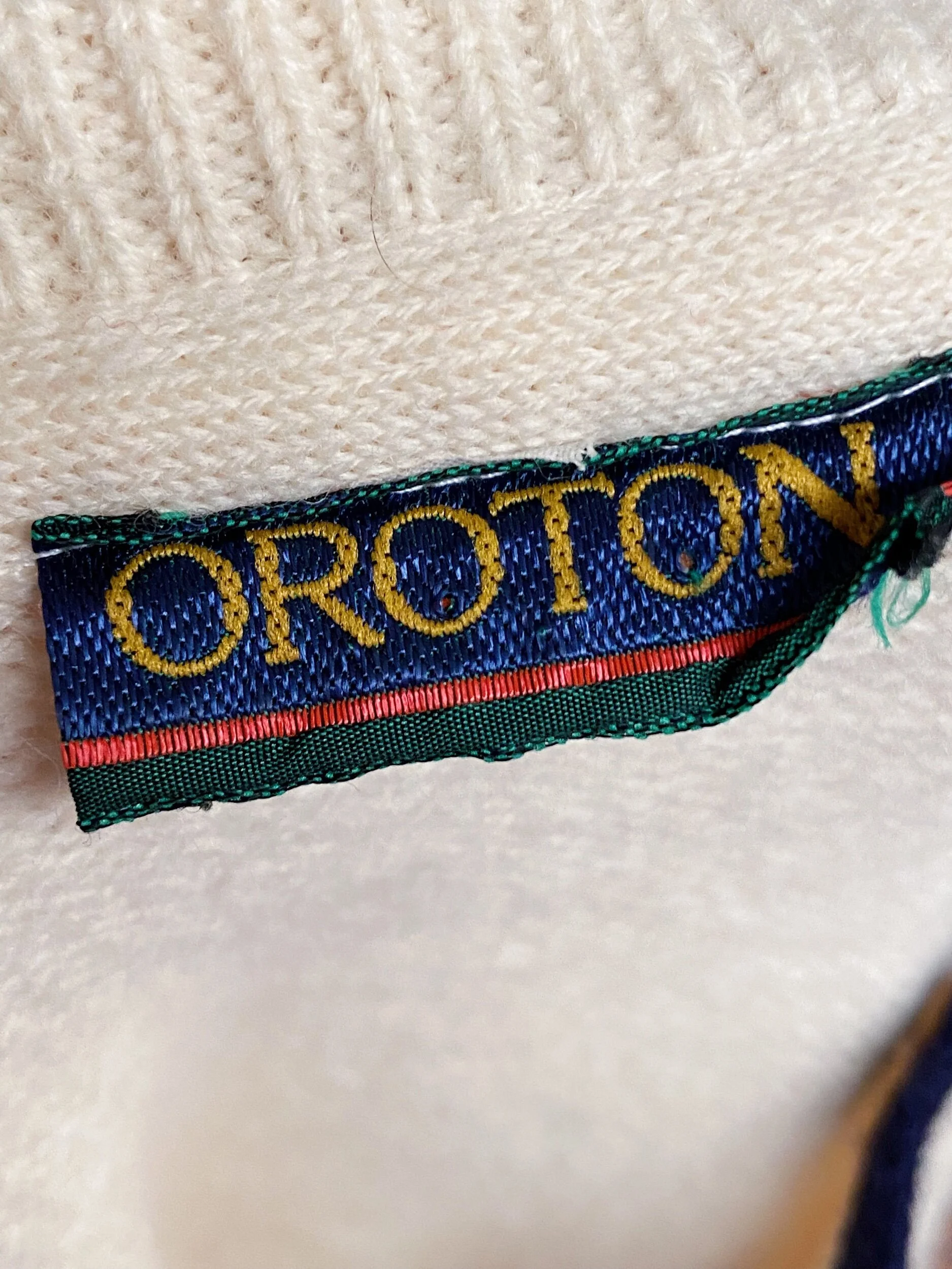 9BB78472-C732-4816-9B67-5840DF2E5141