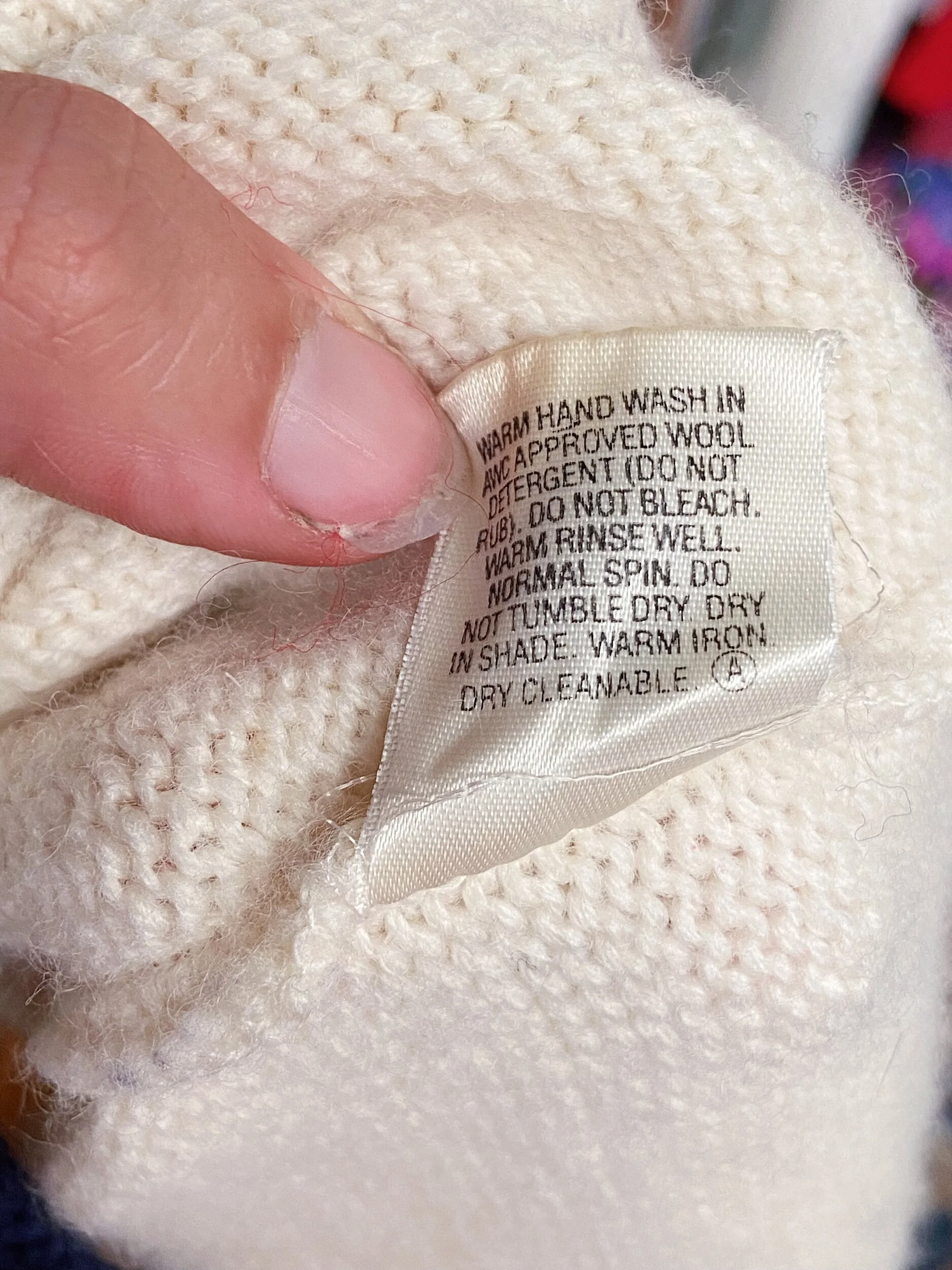 25150252-C91F-40CE-AE8D-BC8A6F2F2F6F