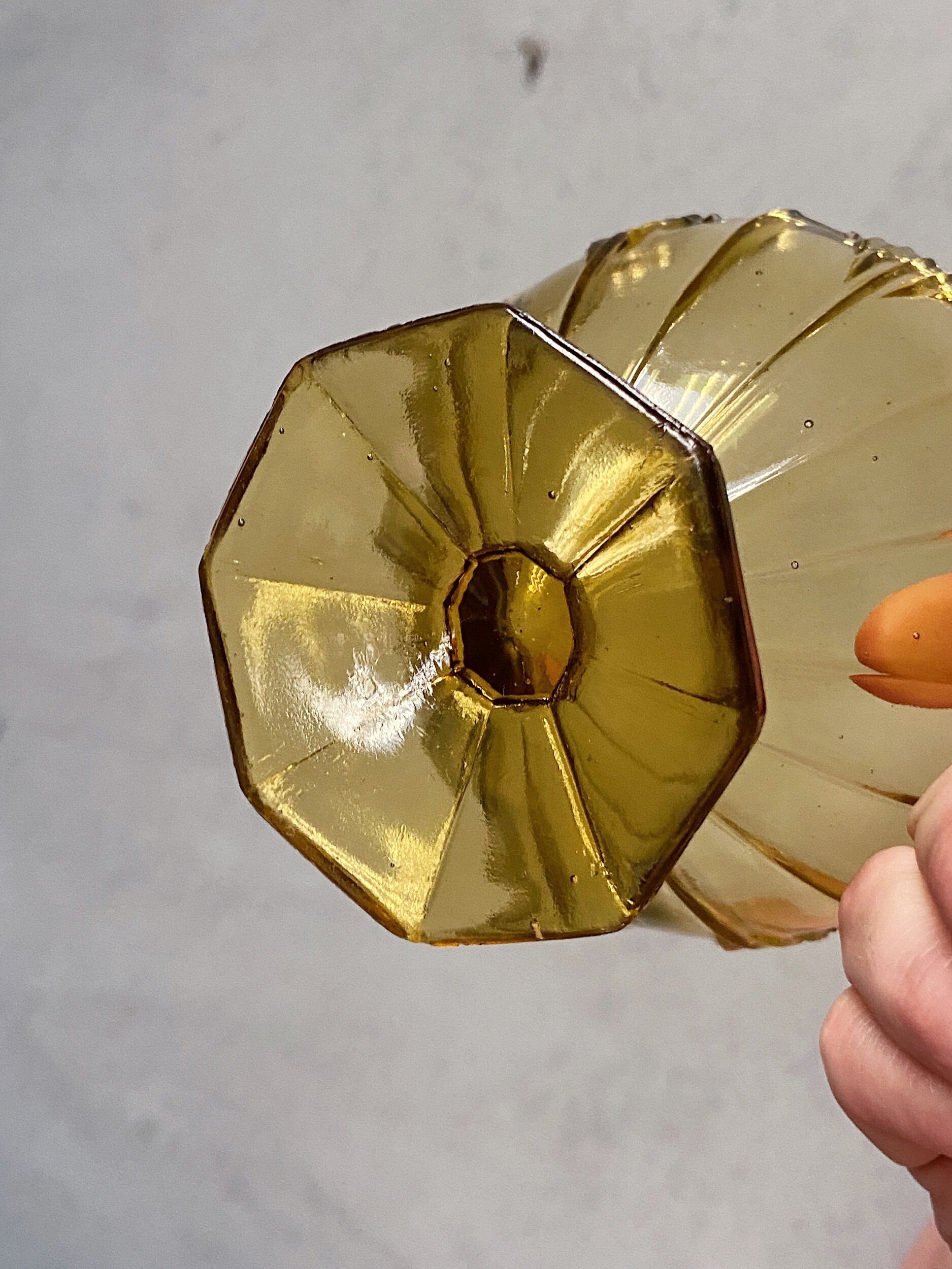 0DD5B4B2-E53F-4BE0-BC77-C260F0CD88C9