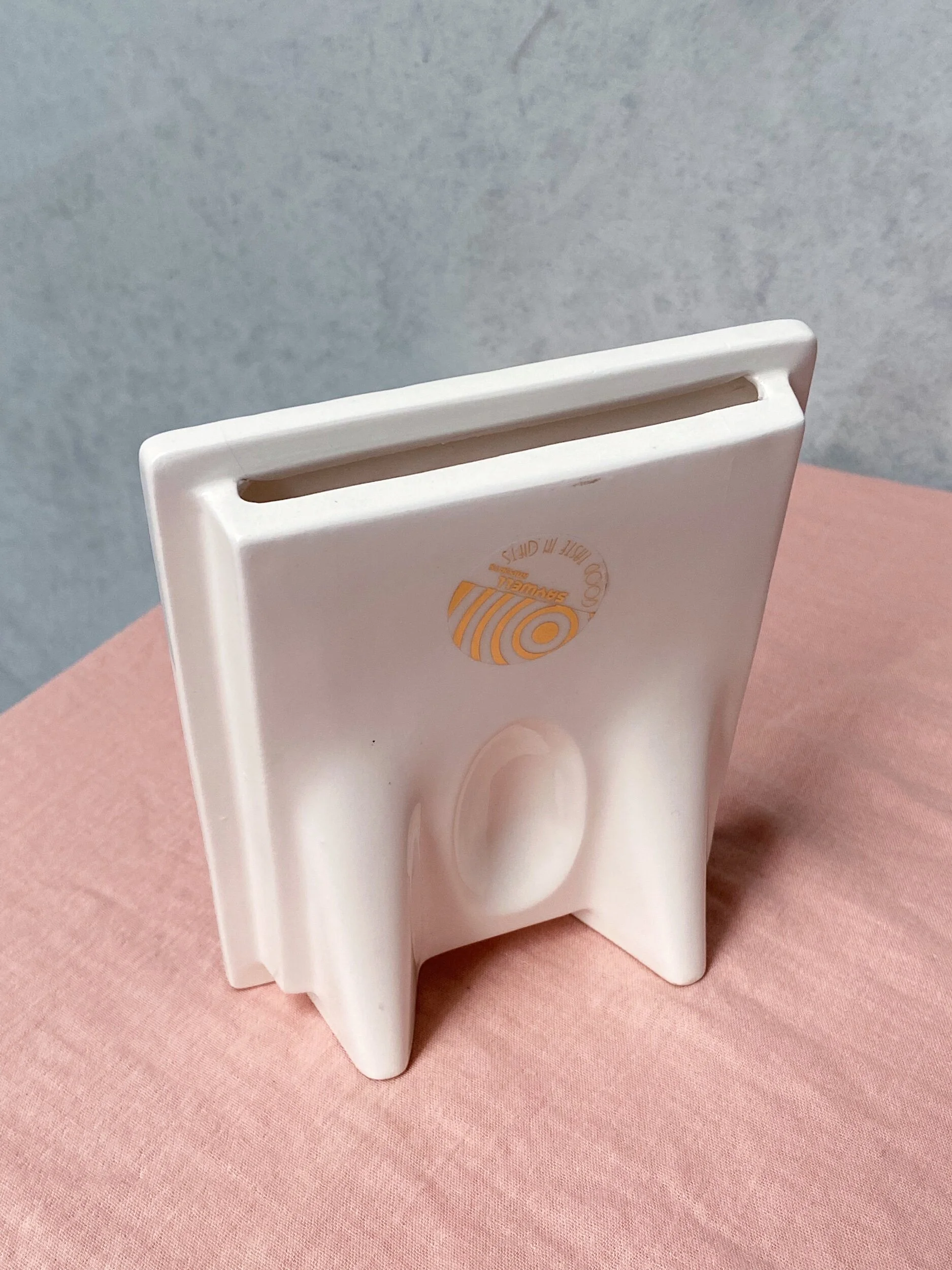 571AF6E3-A545-468F-8DE7-C6B85F422AEB