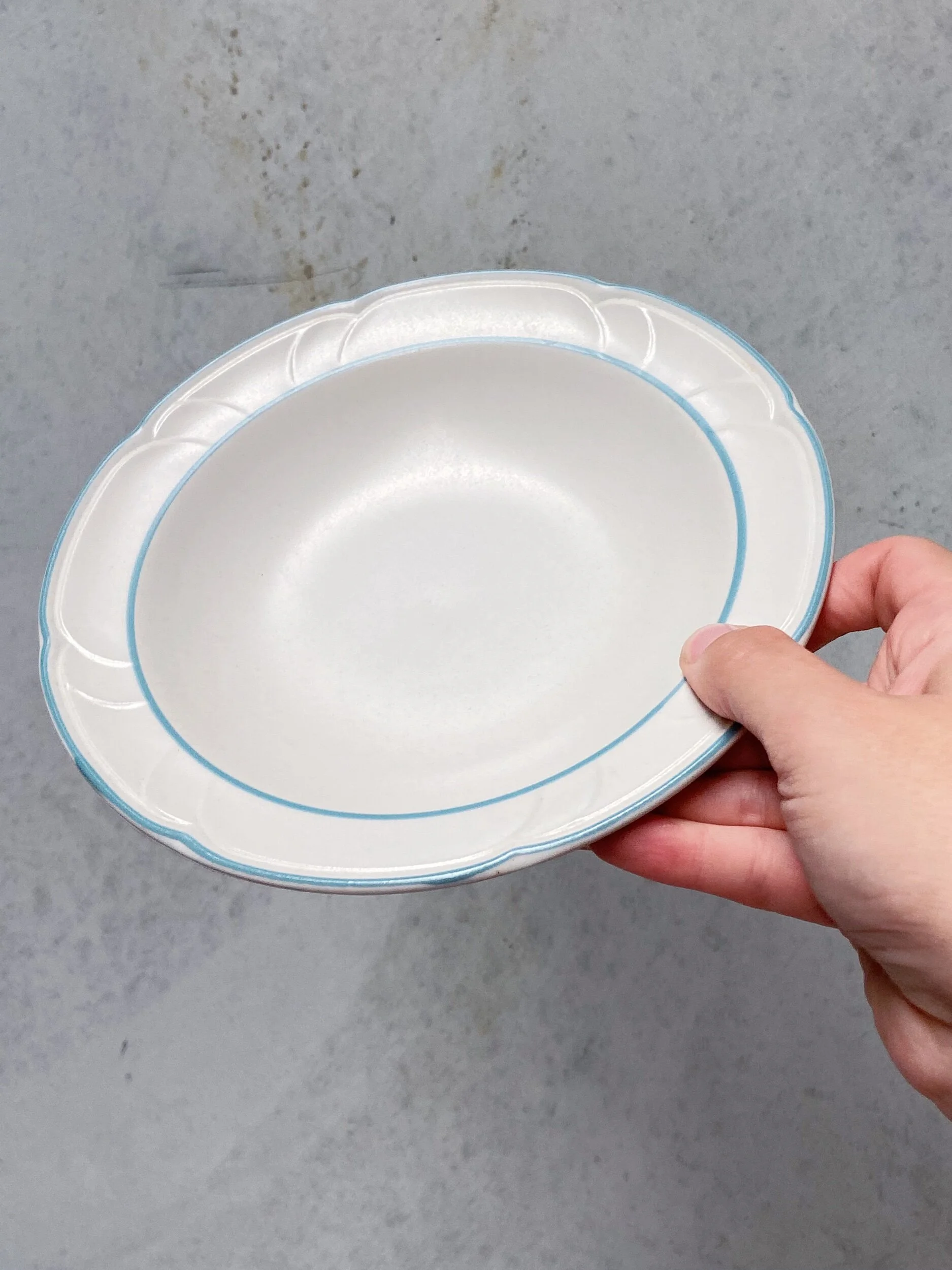 8D3E7AA4-EB52-4516-8DA3-253E8F2707AB