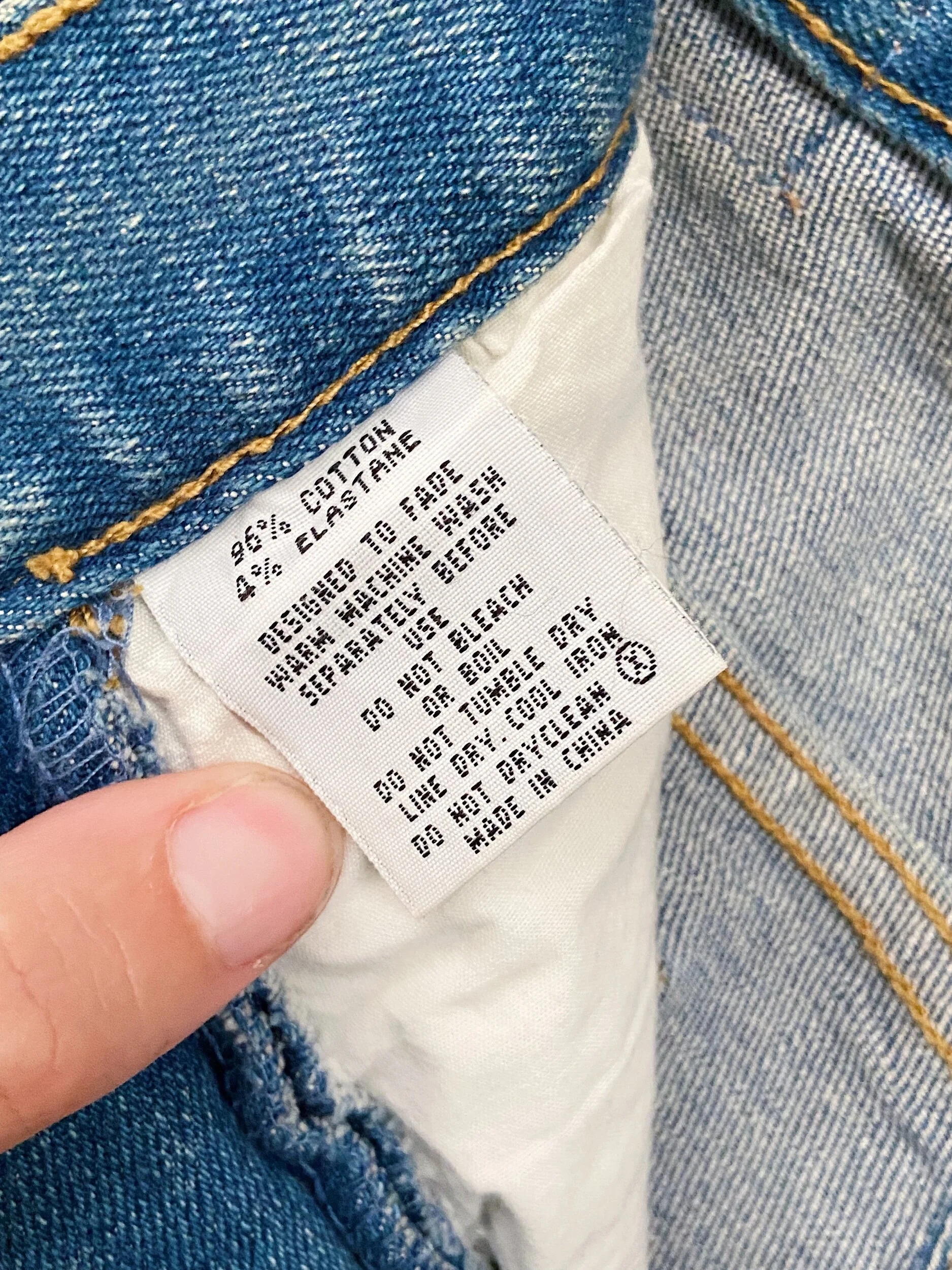 E8039AF2-264F-4CE1-B21D-B048A5BFF560