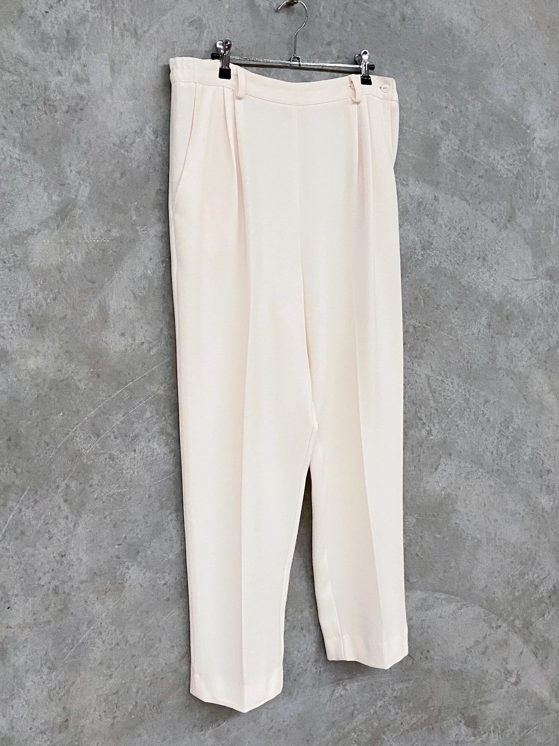 B0A733AE-7E69-442A-B217-366E81F527B1