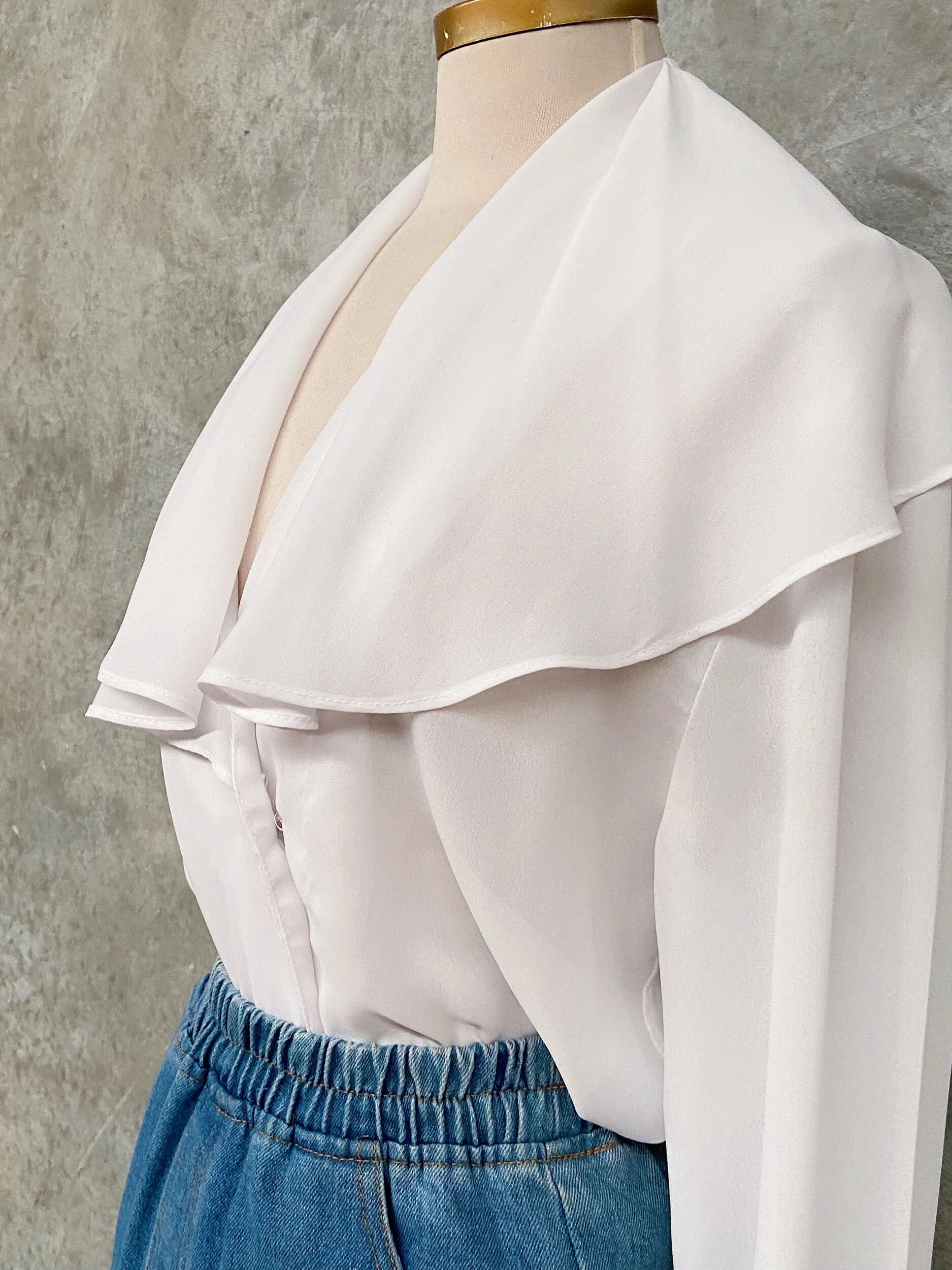 BB4A2390-5DAF-4DD4-B031-78A1E5F40A8F