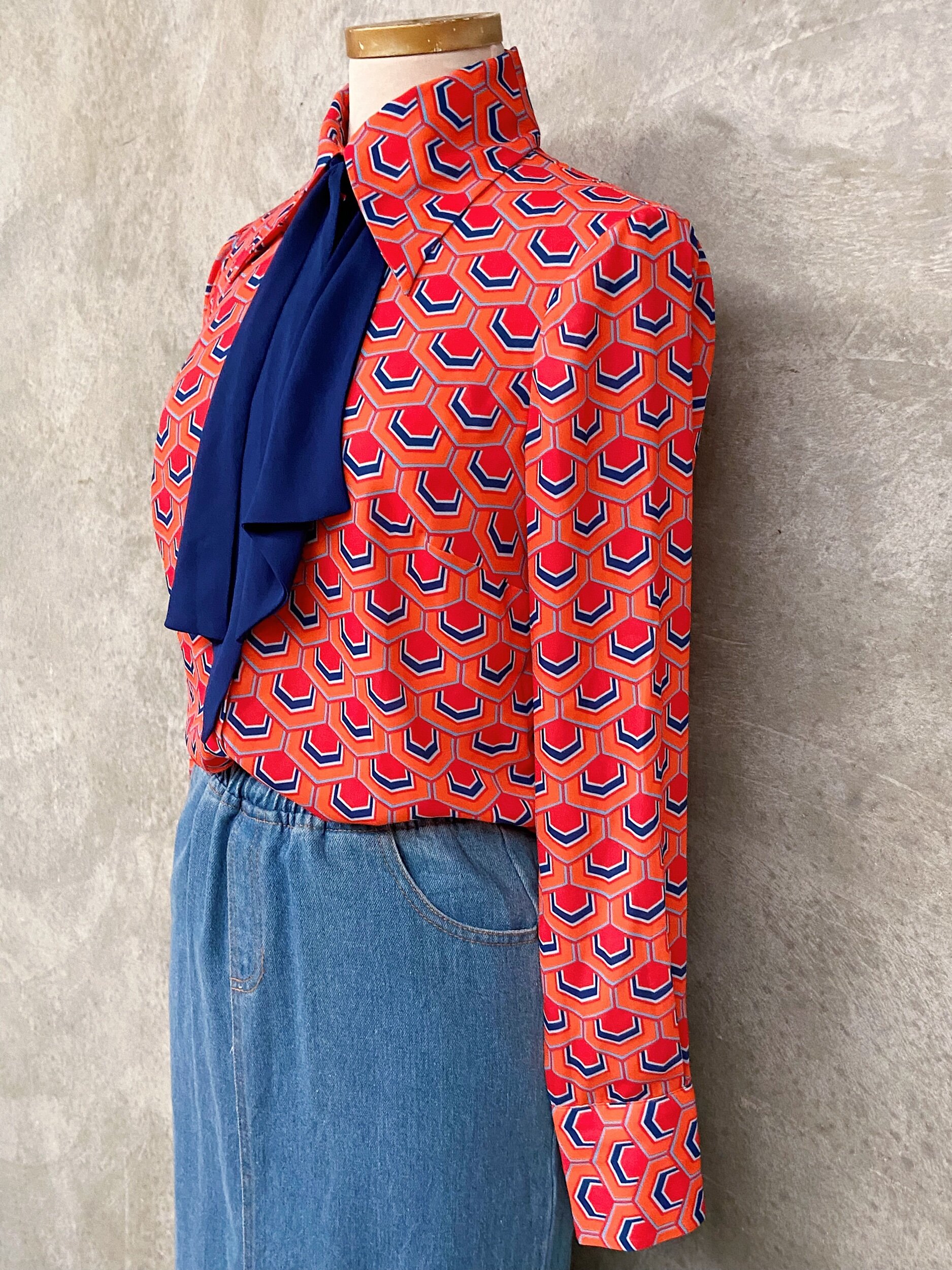 D64B2869-D712-4122-AA06-1902A6B9F424