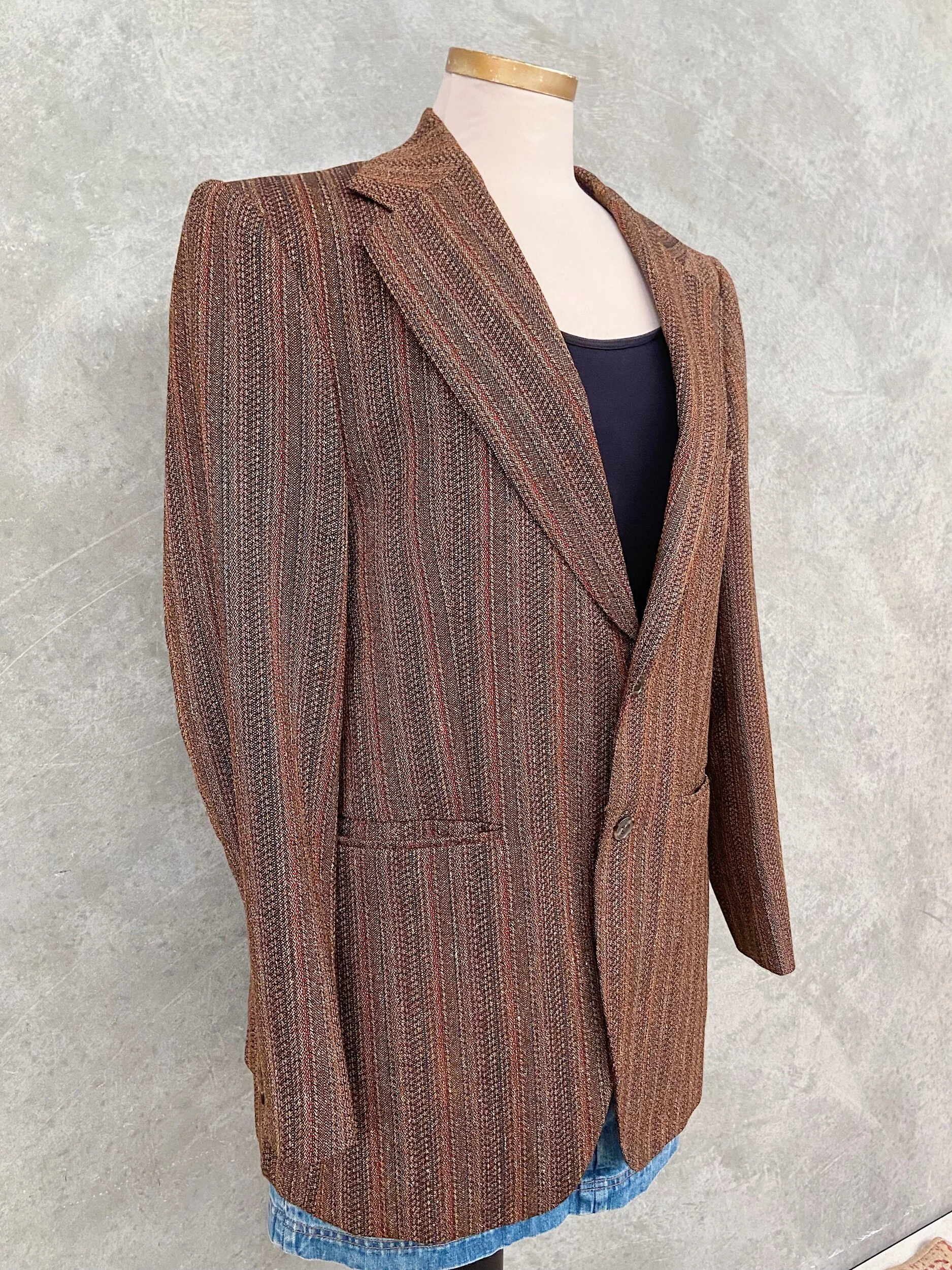 351A6CDA-1B00-43B8-BA93-B0E2FFEB8588