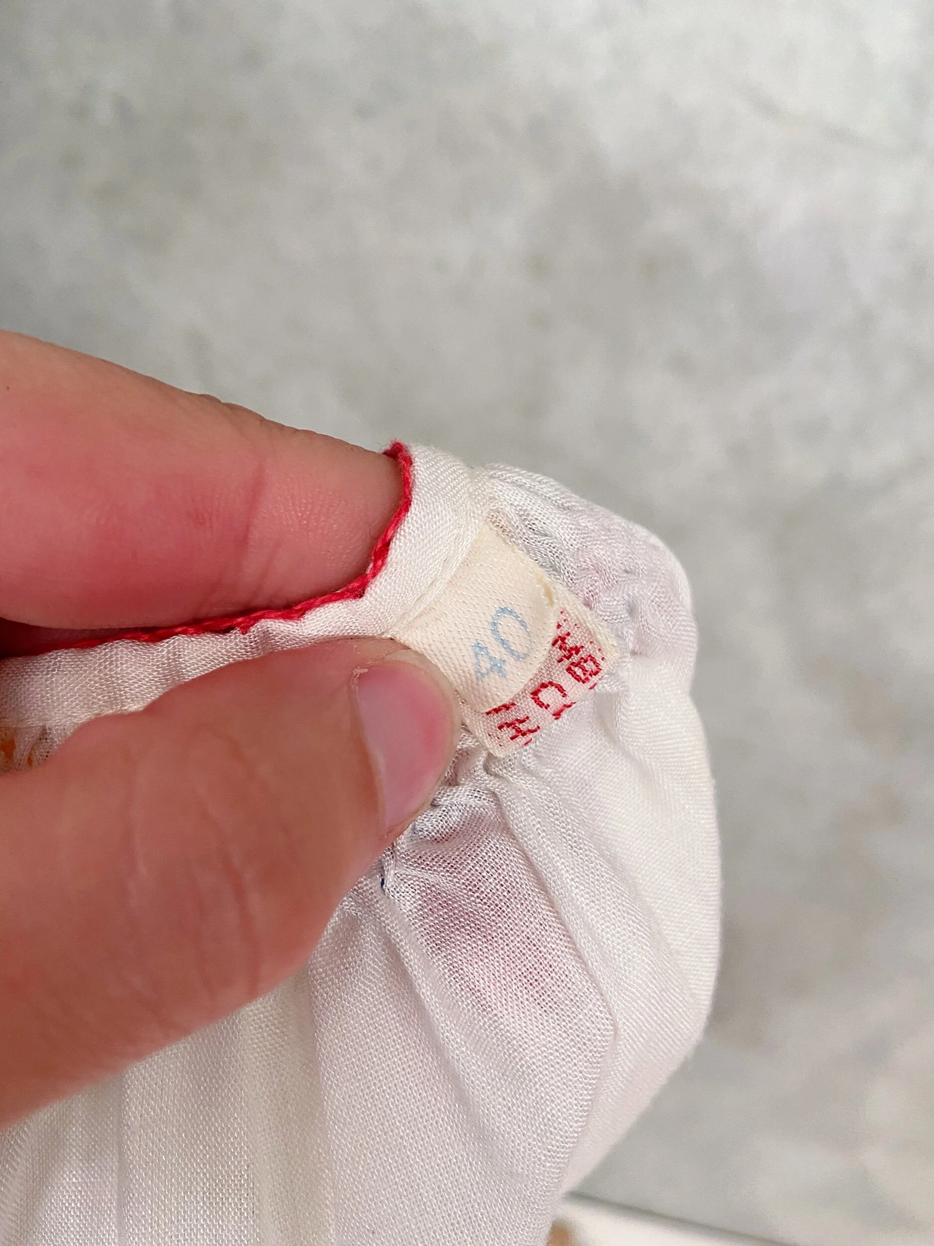 5D9801A5-1A8A-44DF-A994-91CBFDBEF617