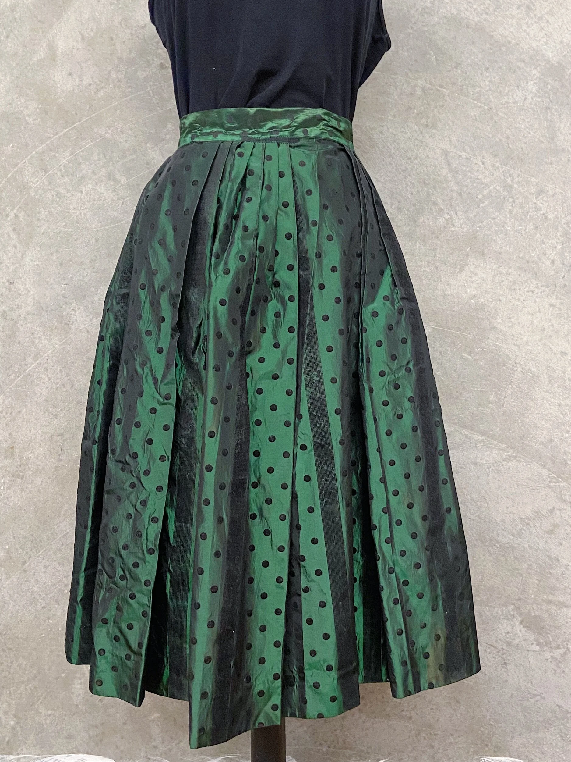 C6C36E39-0C37-4E70-9172-9DE4F7E41B29