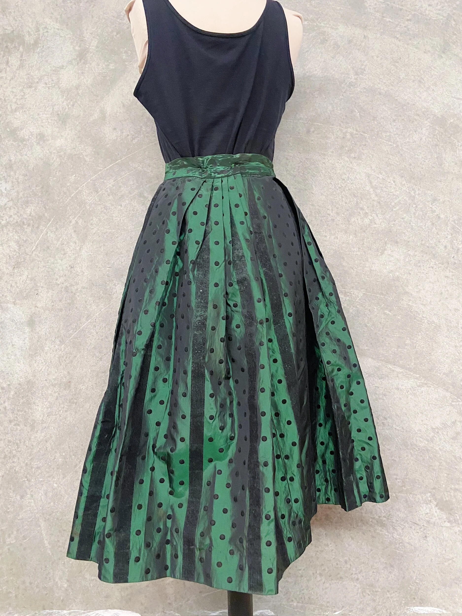 4156A859-1C6B-44E5-A679-39A34A5D3B4A