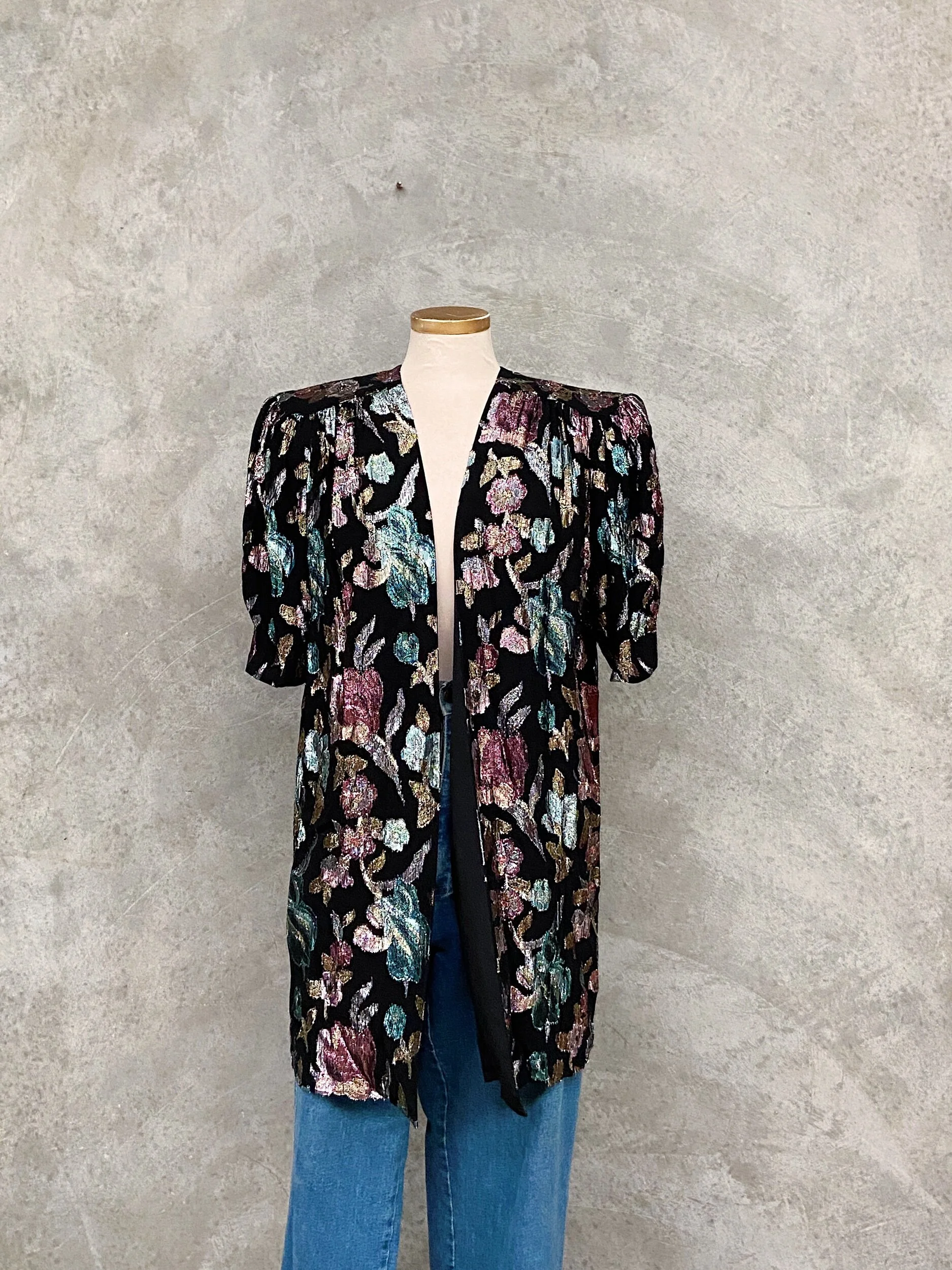 E60E9321-1E2A-4A44-A4B0-D3E2DEEE9E8E