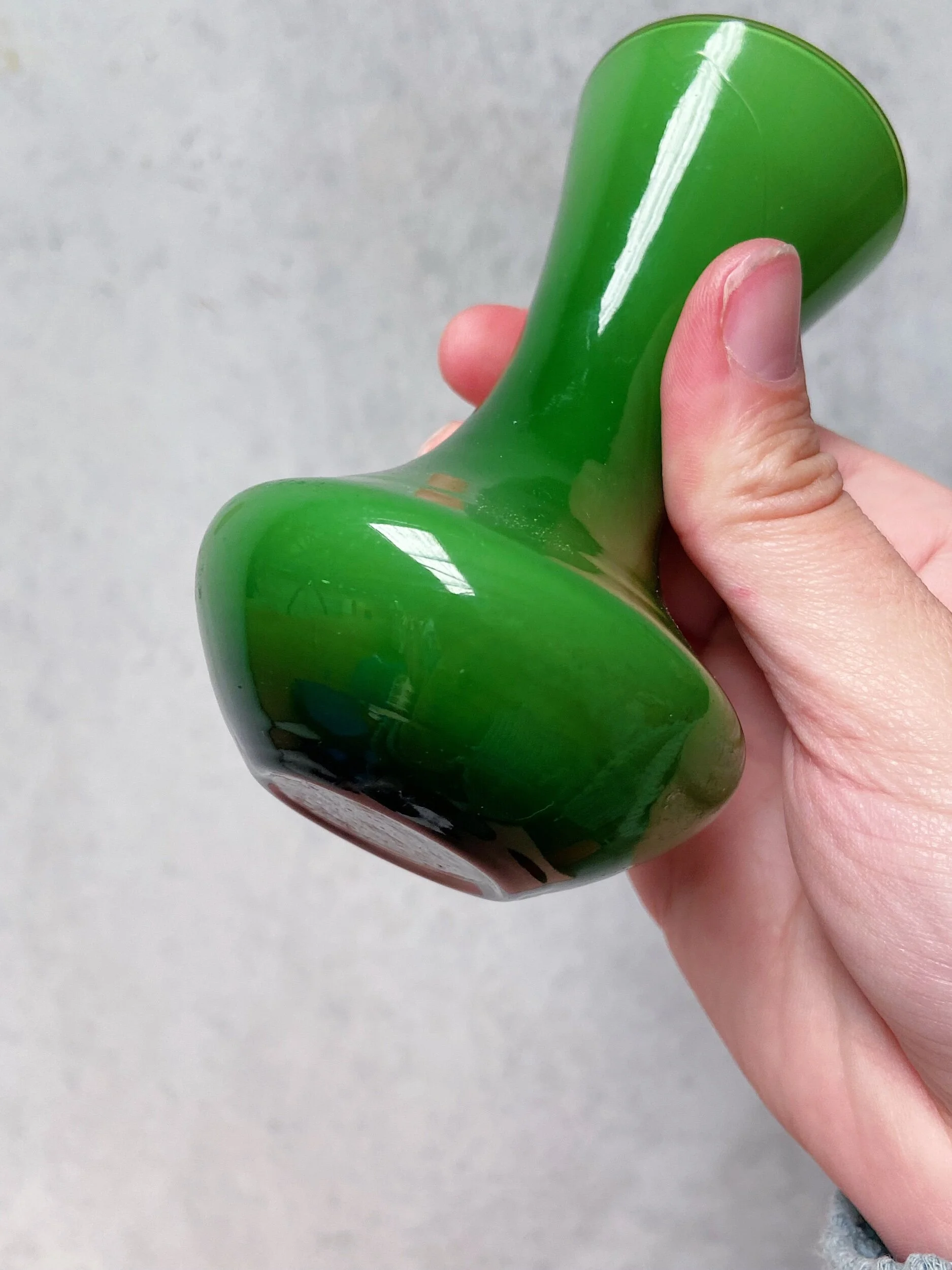 A7CD69B5-0C72-42E6-A1B9-4E1C5FD27D09