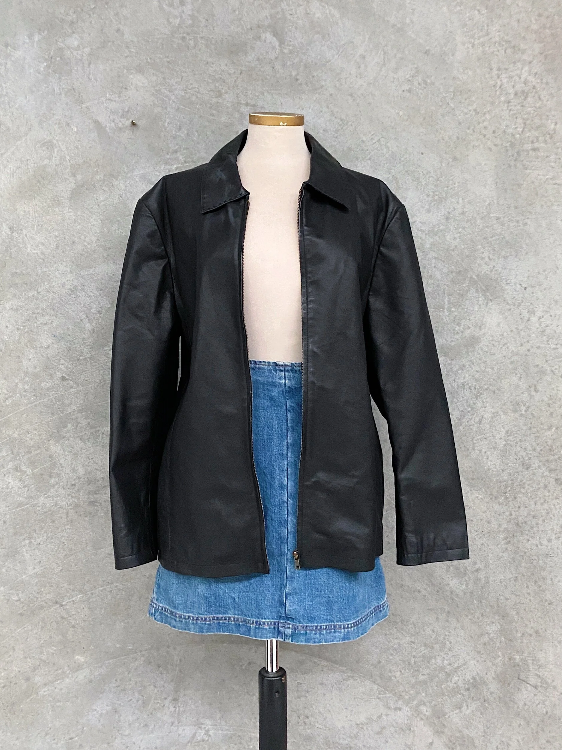 C5B986D9-4890-4D4F-A3D2-A01EE0E207C3