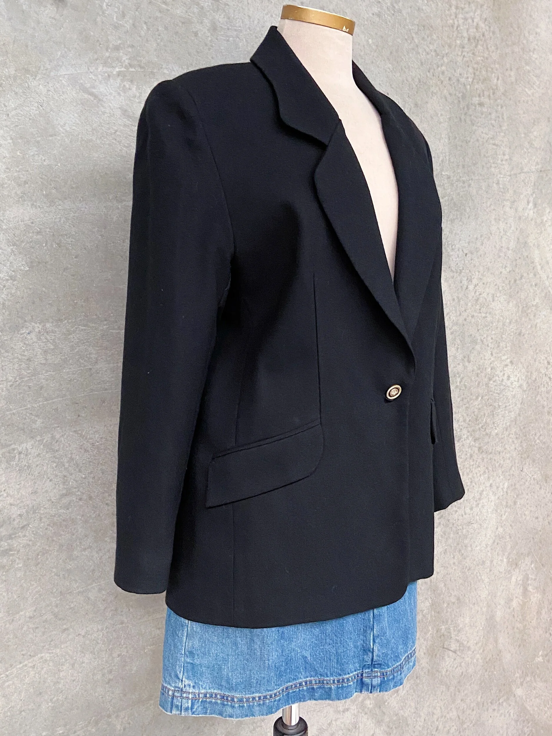 14FDEF79-9910-4306-A807-BE809BBDADA0