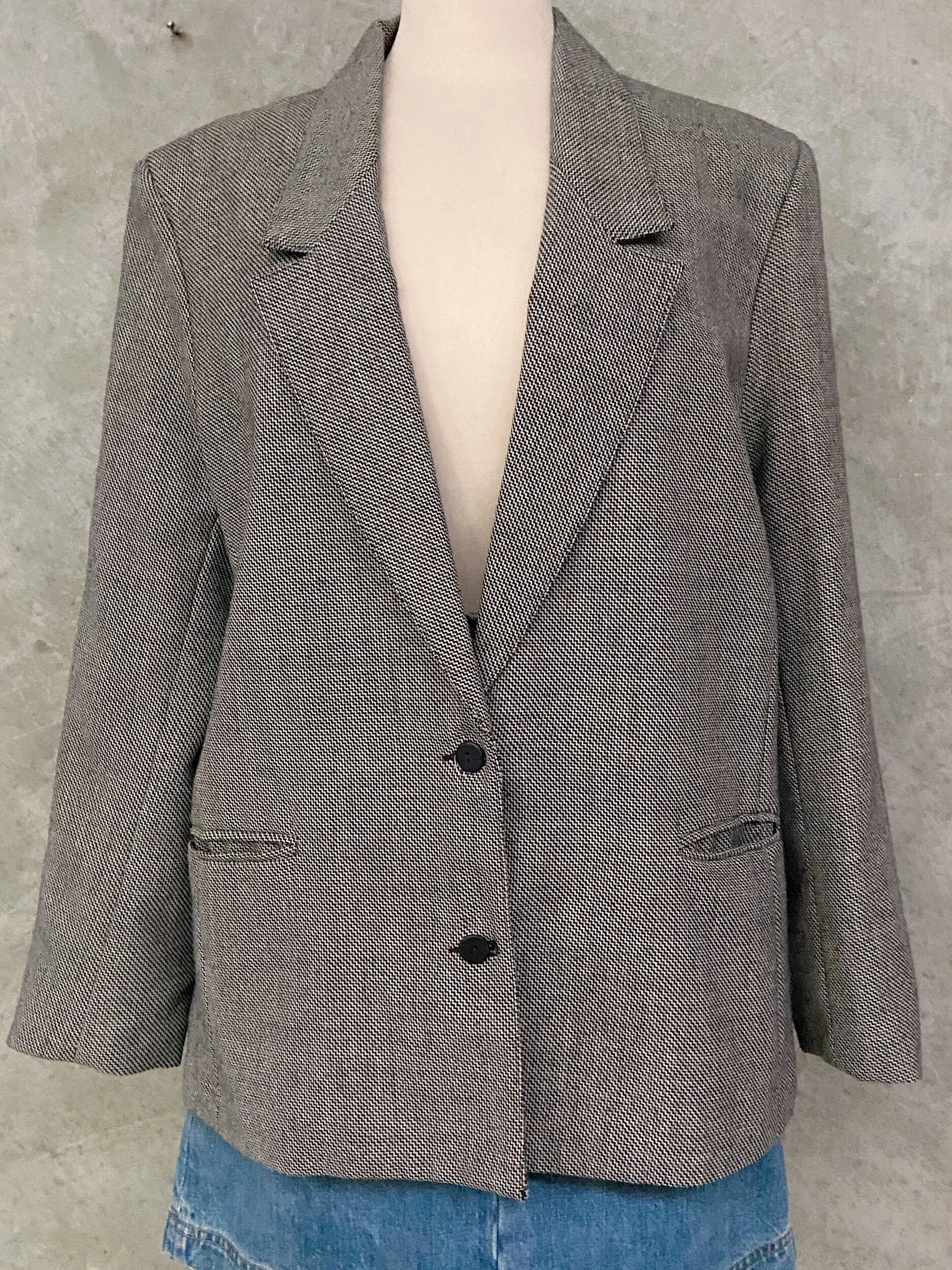 D7B54082-563A-4D5C-AAA5-469CF6787BD7