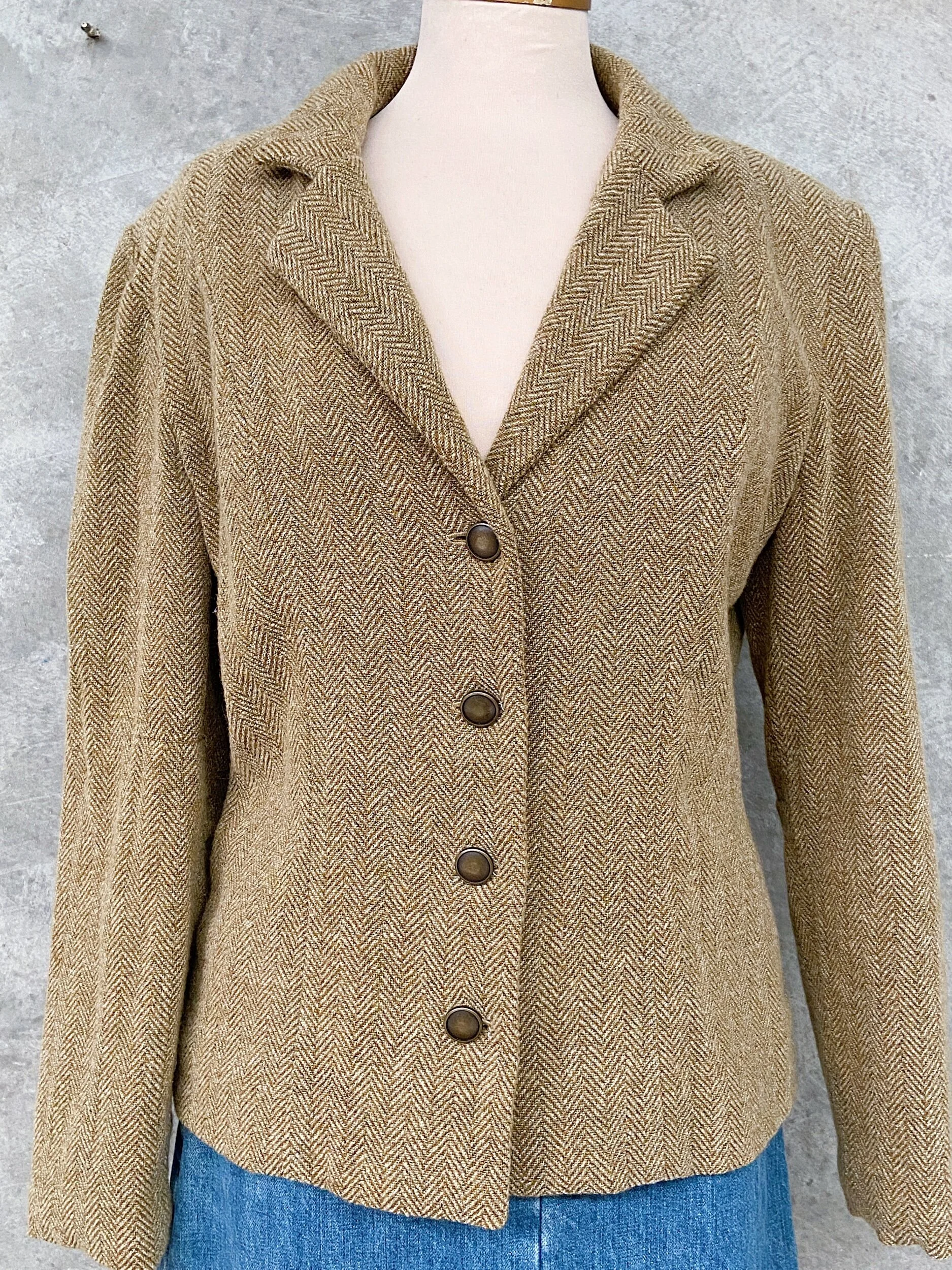 67E08A08-7477-4B09-A611-65D99B6AC87A