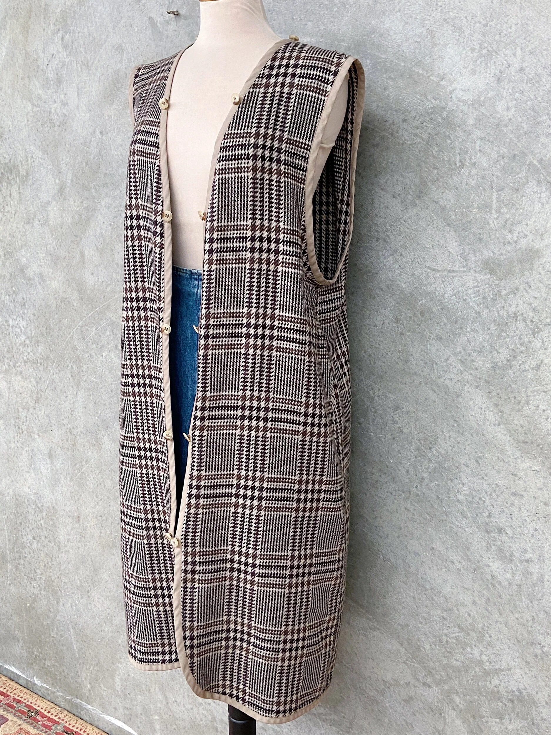 BD6F2EC4-6DB5-4561-AF1B-DB8D26E1FF00