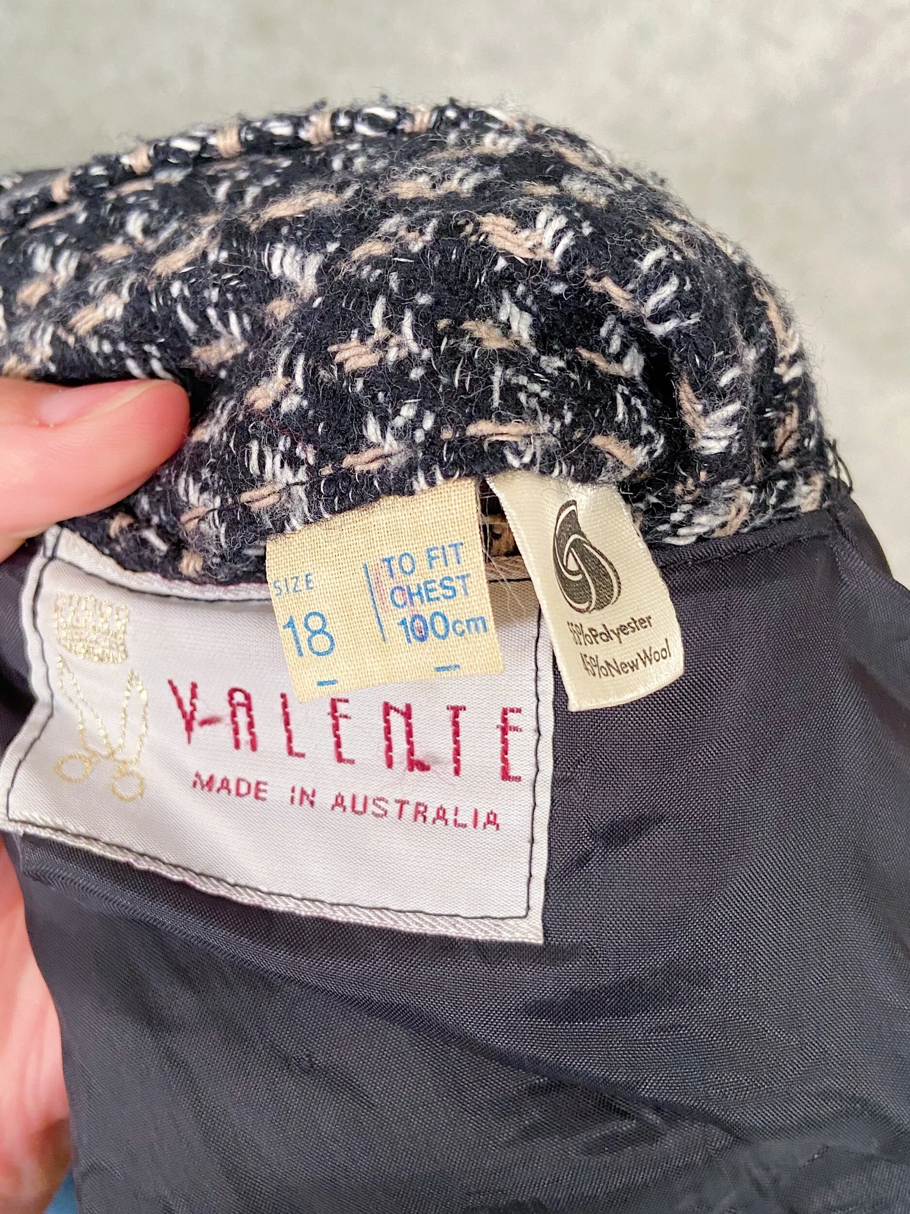 27F8211E-43E3-4705-BF68-1DDEA236D00D