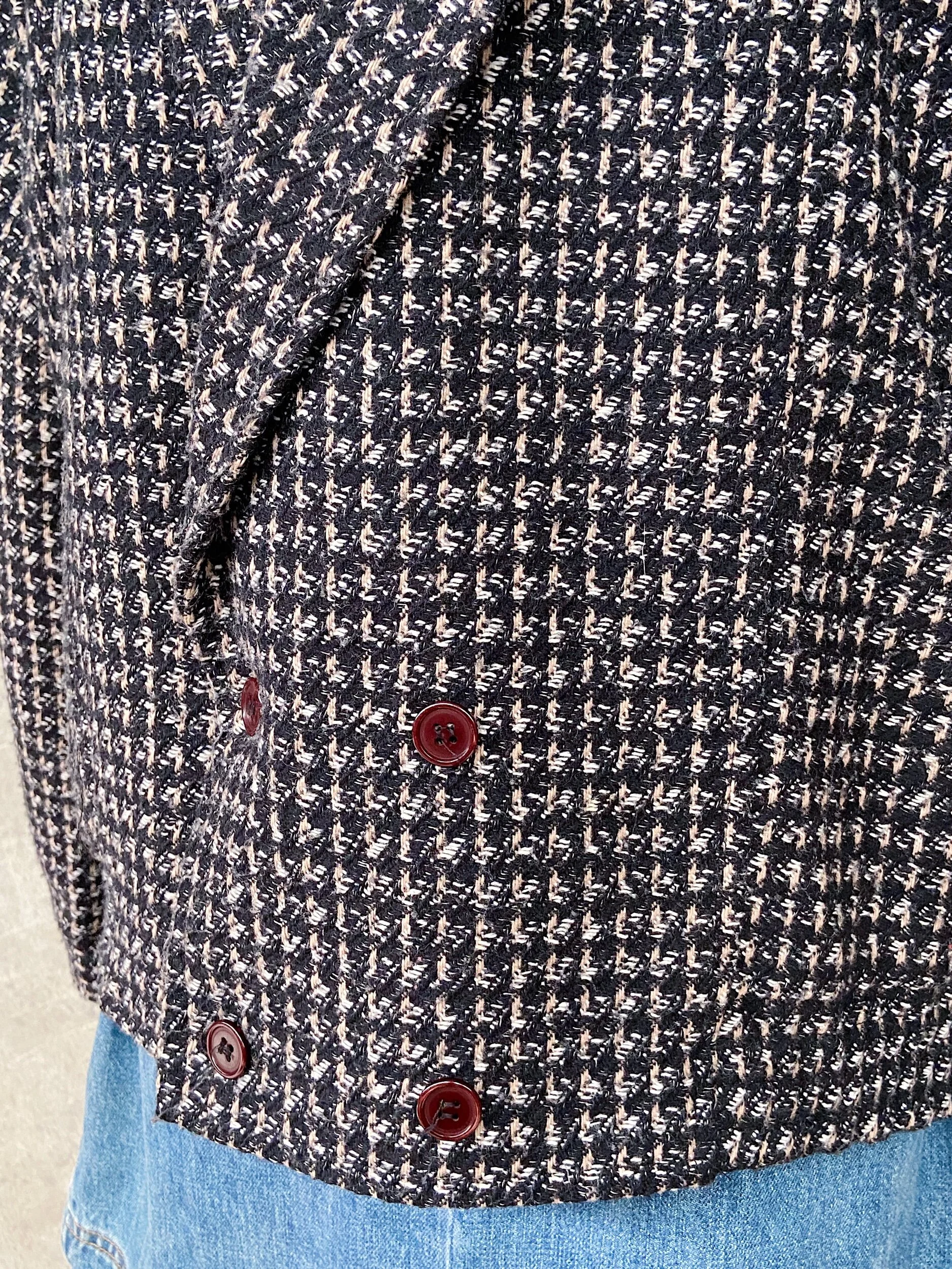 88042C17-3D5F-4F81-AD80-FC355F31B044