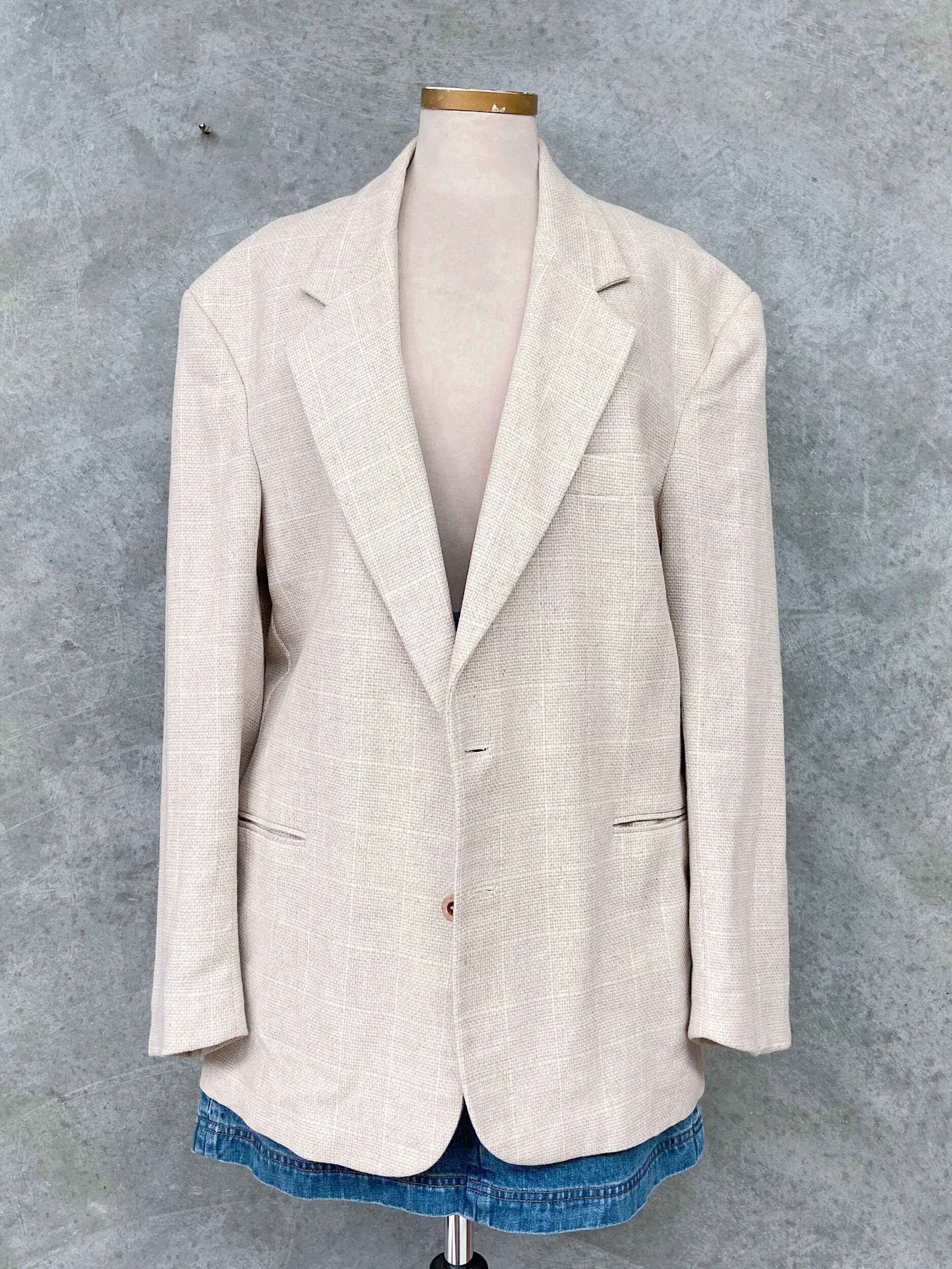 06C659FE-1FD6-41EB-AD96-BB049BA38AC8