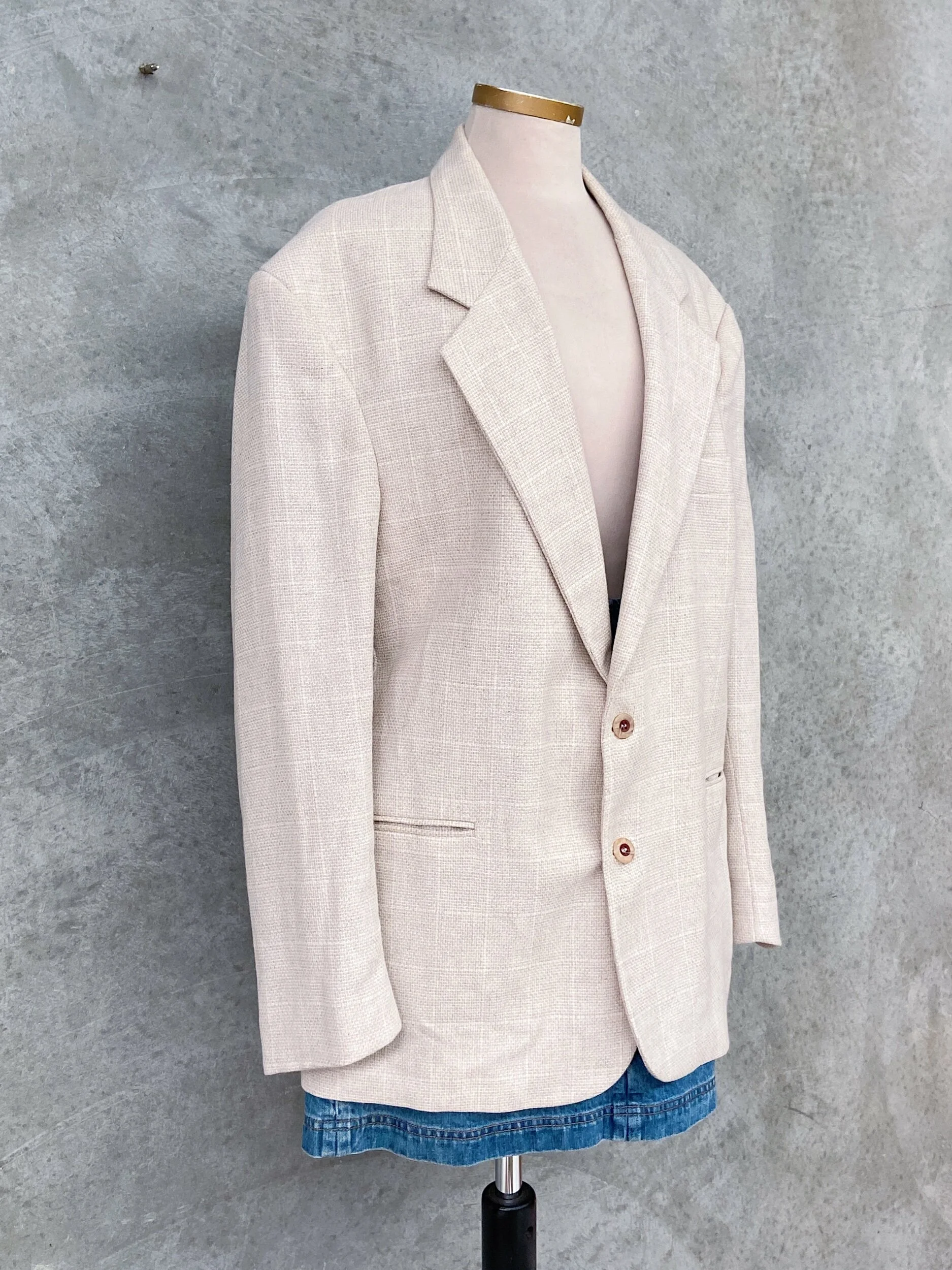 3349F300-C3E9-4F29-ABA5-8AB6E1BADED5