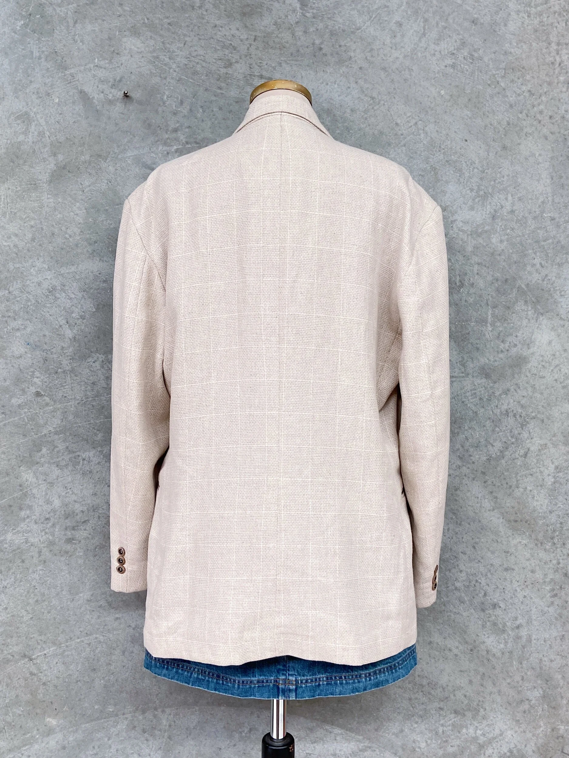 70AEABB1-9B1F-43E8-AC67-9CD1B2716294