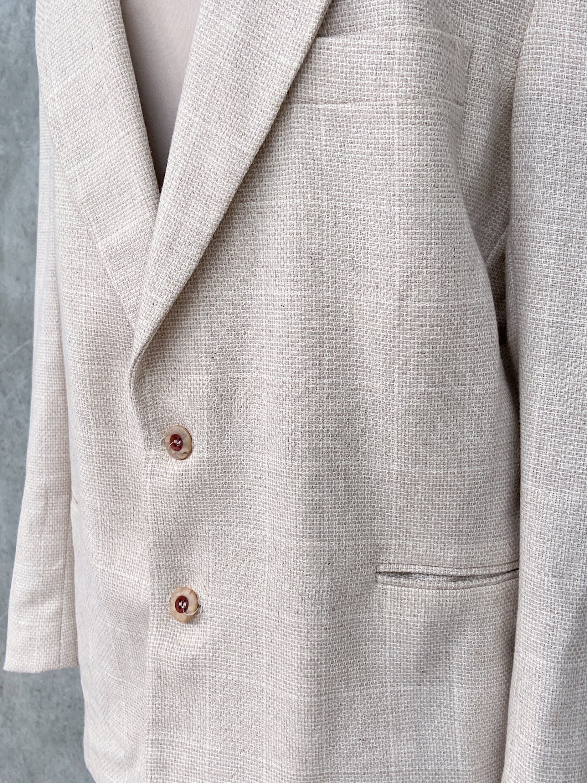 5B984286-82C1-4B81-8008-D4DCF4496325