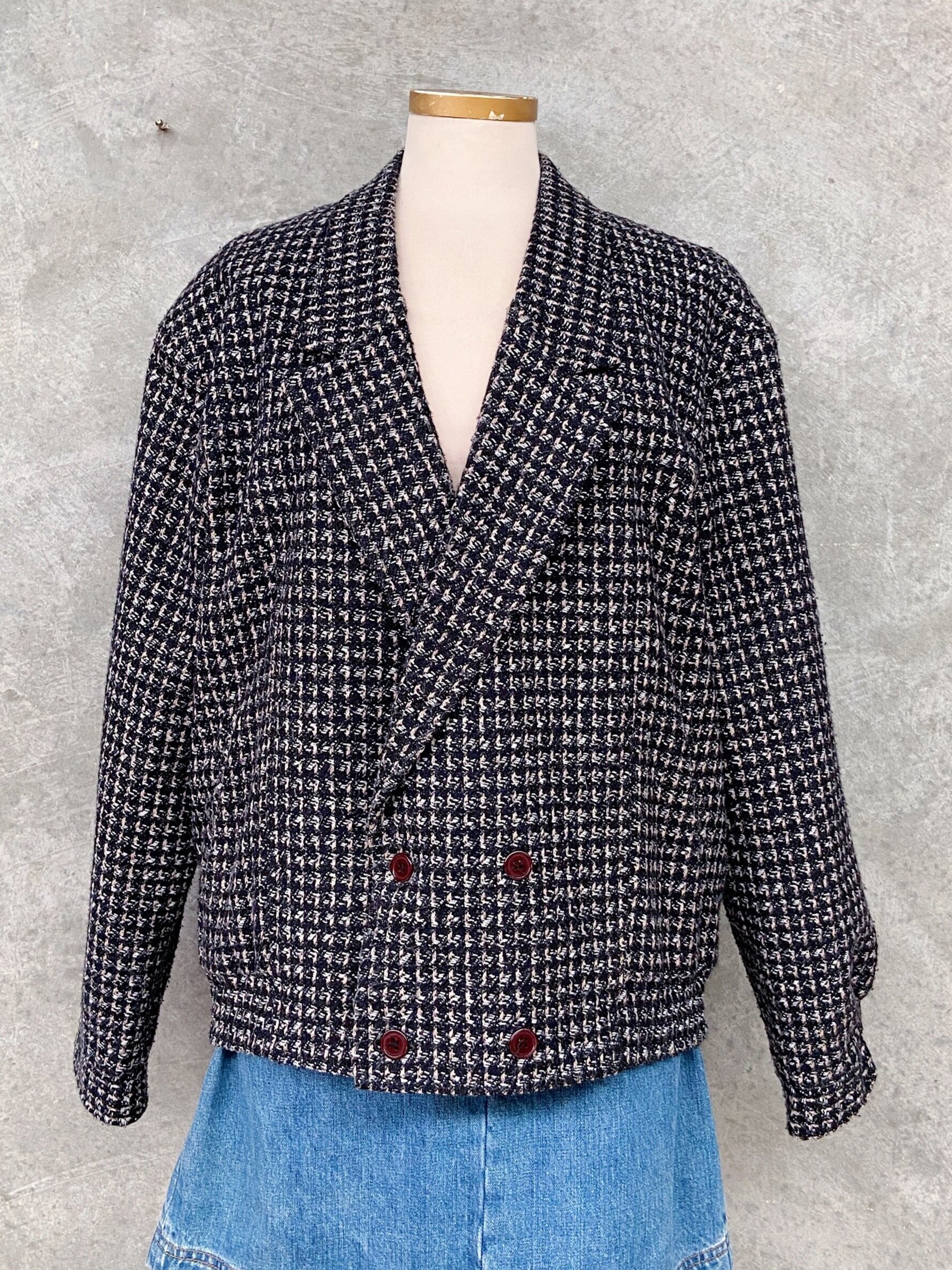 AEC37056-F02E-453E-ACD2-DFCA6D8F3AE3