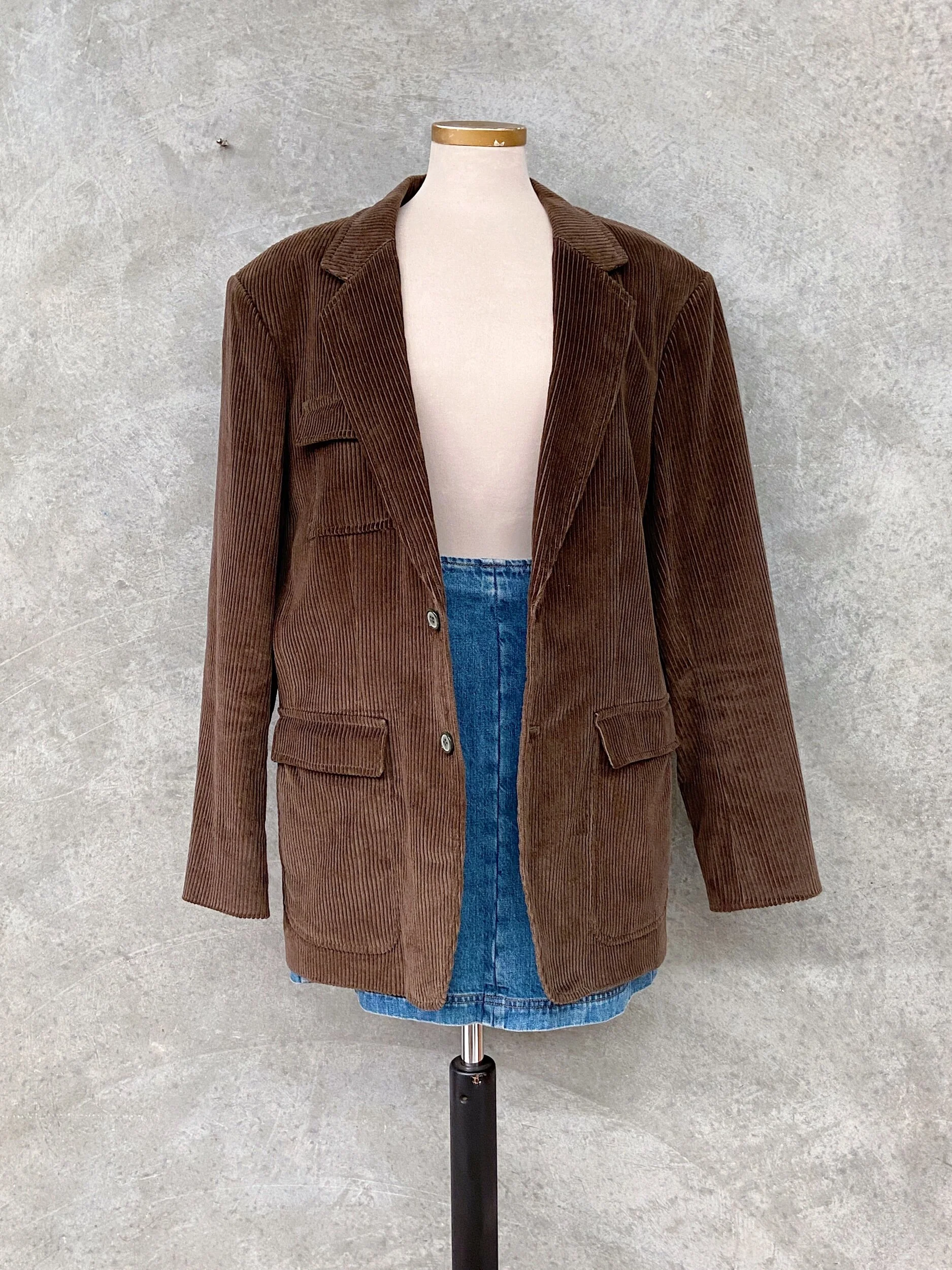 FBD377B4-B138-474F-A1F5-0339F291CD01