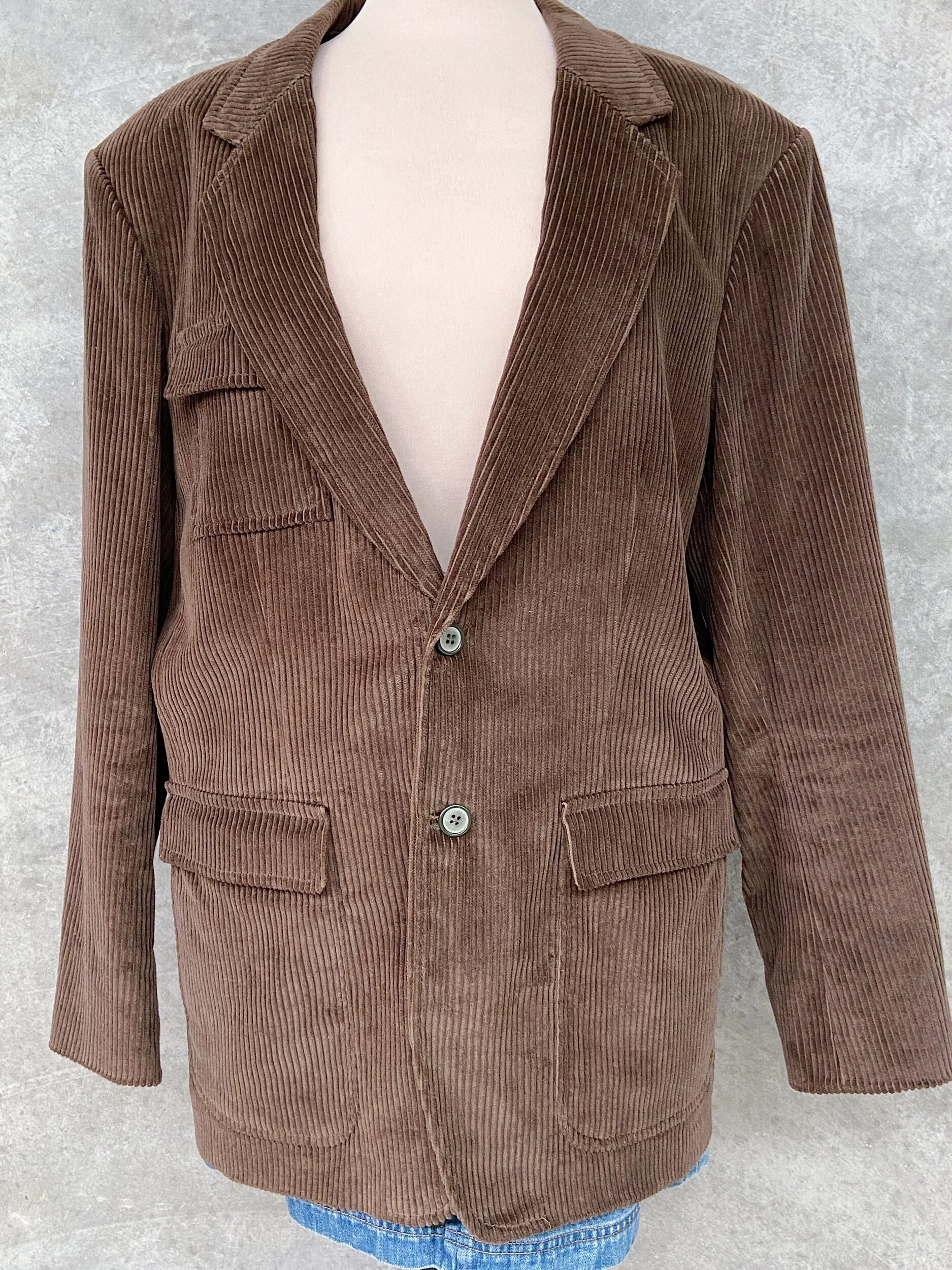 05F10ED2-E4D5-4D73-B56C-941DCDF6E17A