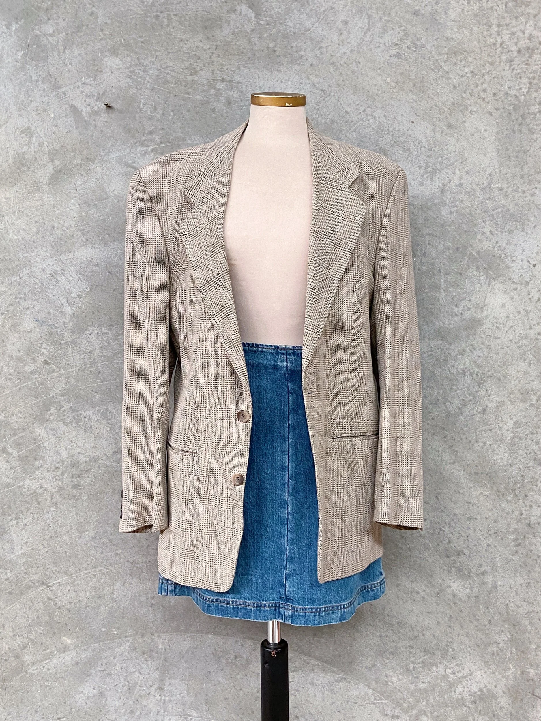 E8CF6550-15E5-41AC-B0F7-969664A24476