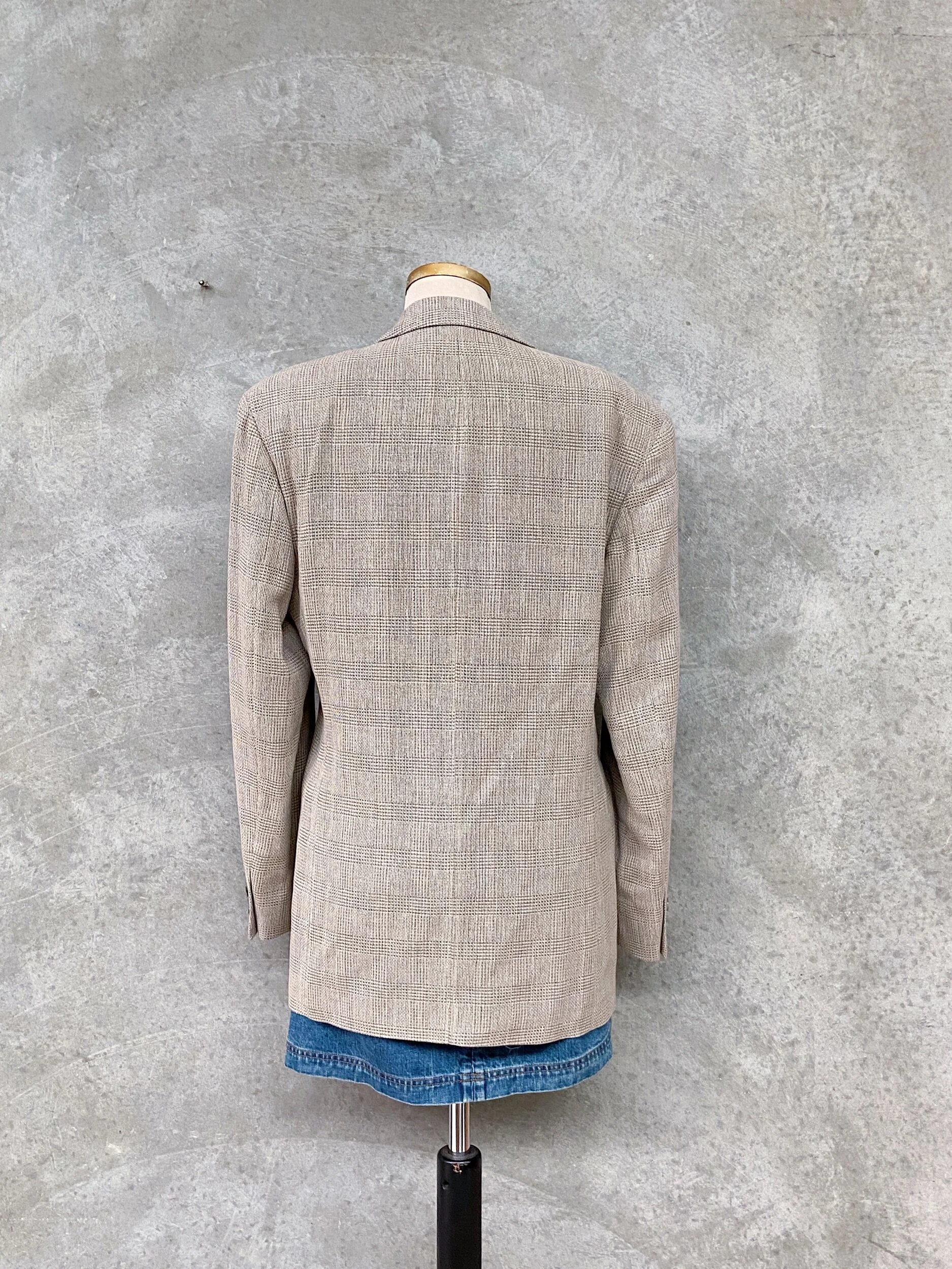 64DBD60A-180D-4FFA-80ED-72EDCC88512B