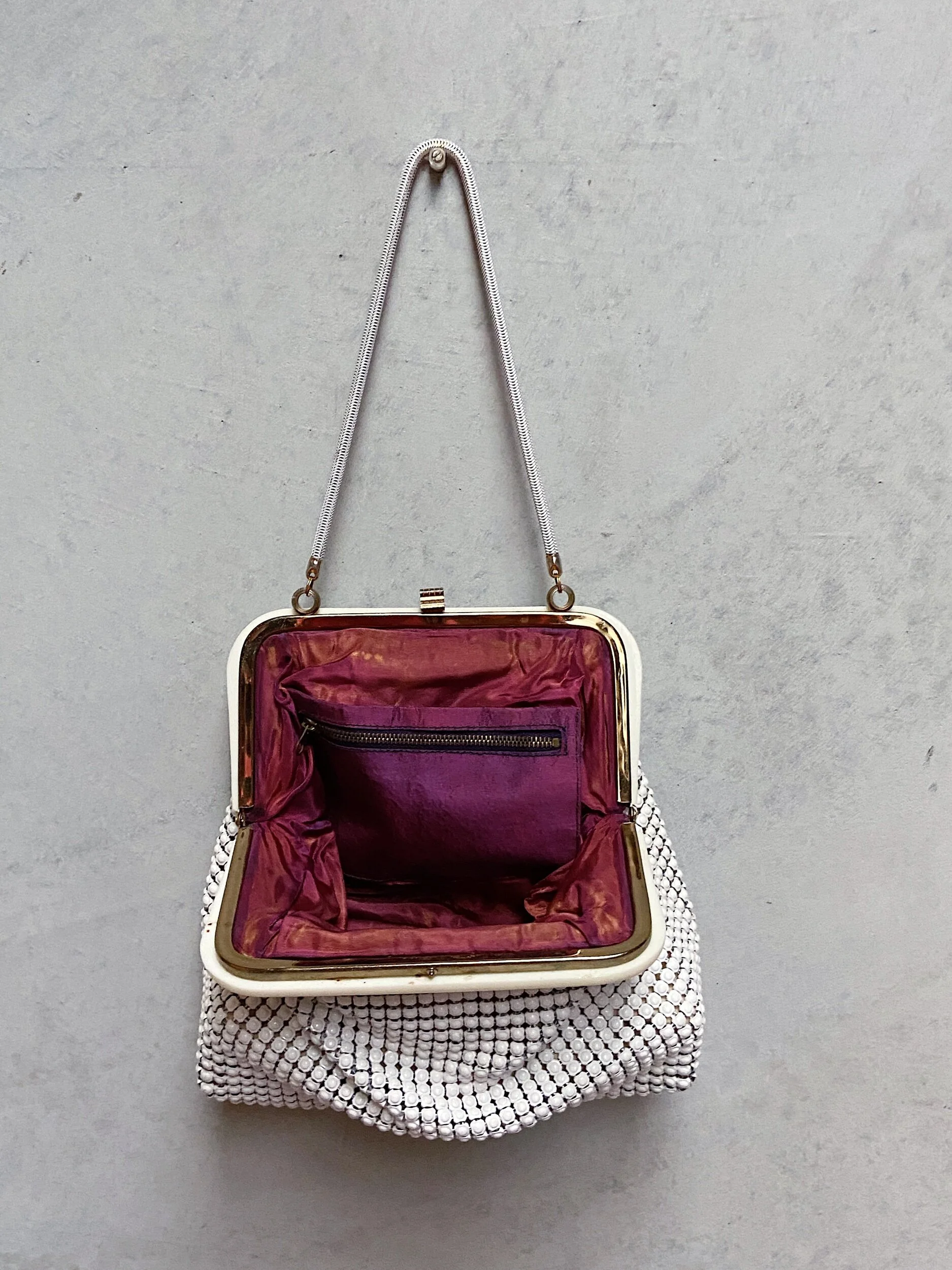 E176328C-5BE4-48E9-8152-38B375149075