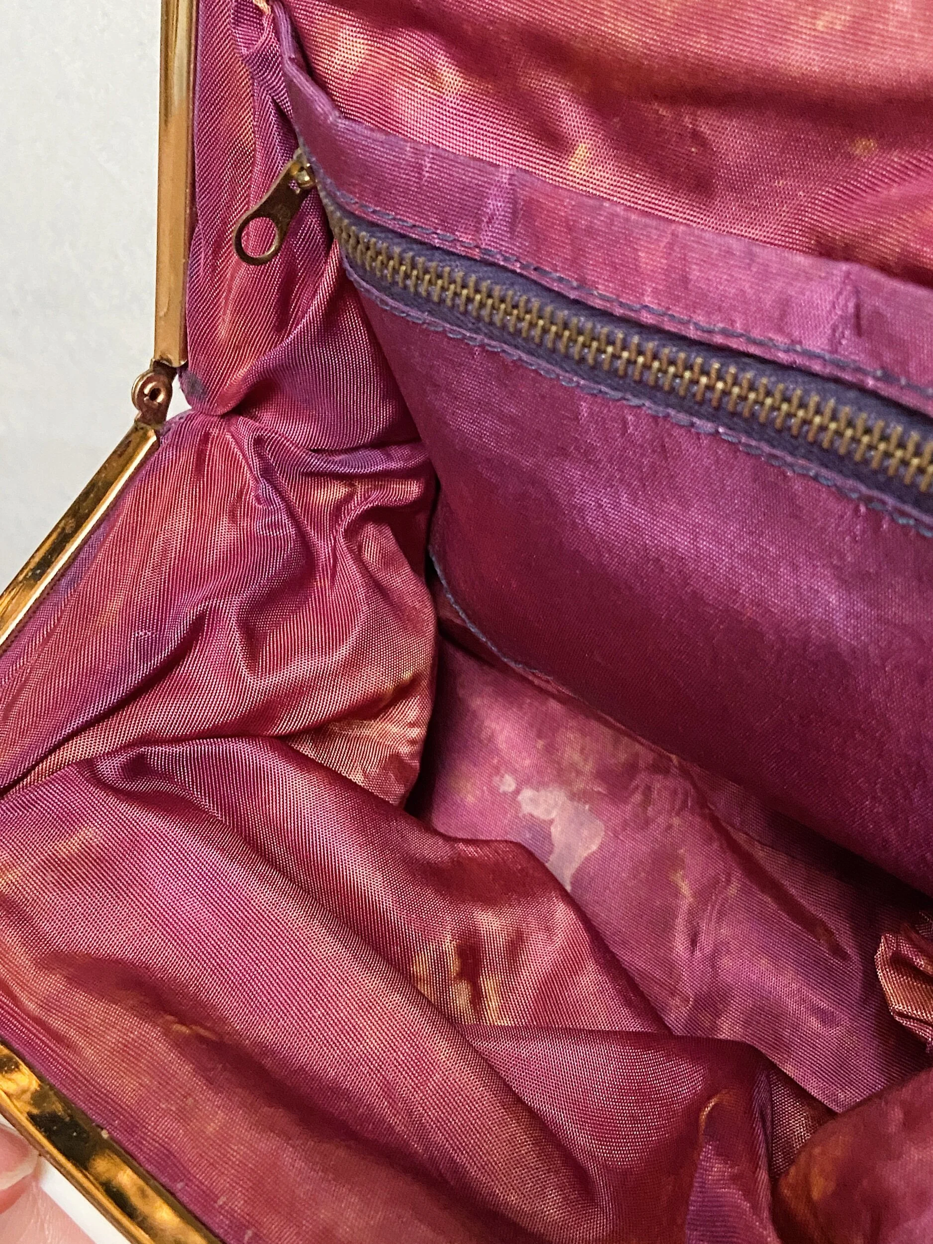 E89249E9-2FD1-410A-8381-580C39F26B78