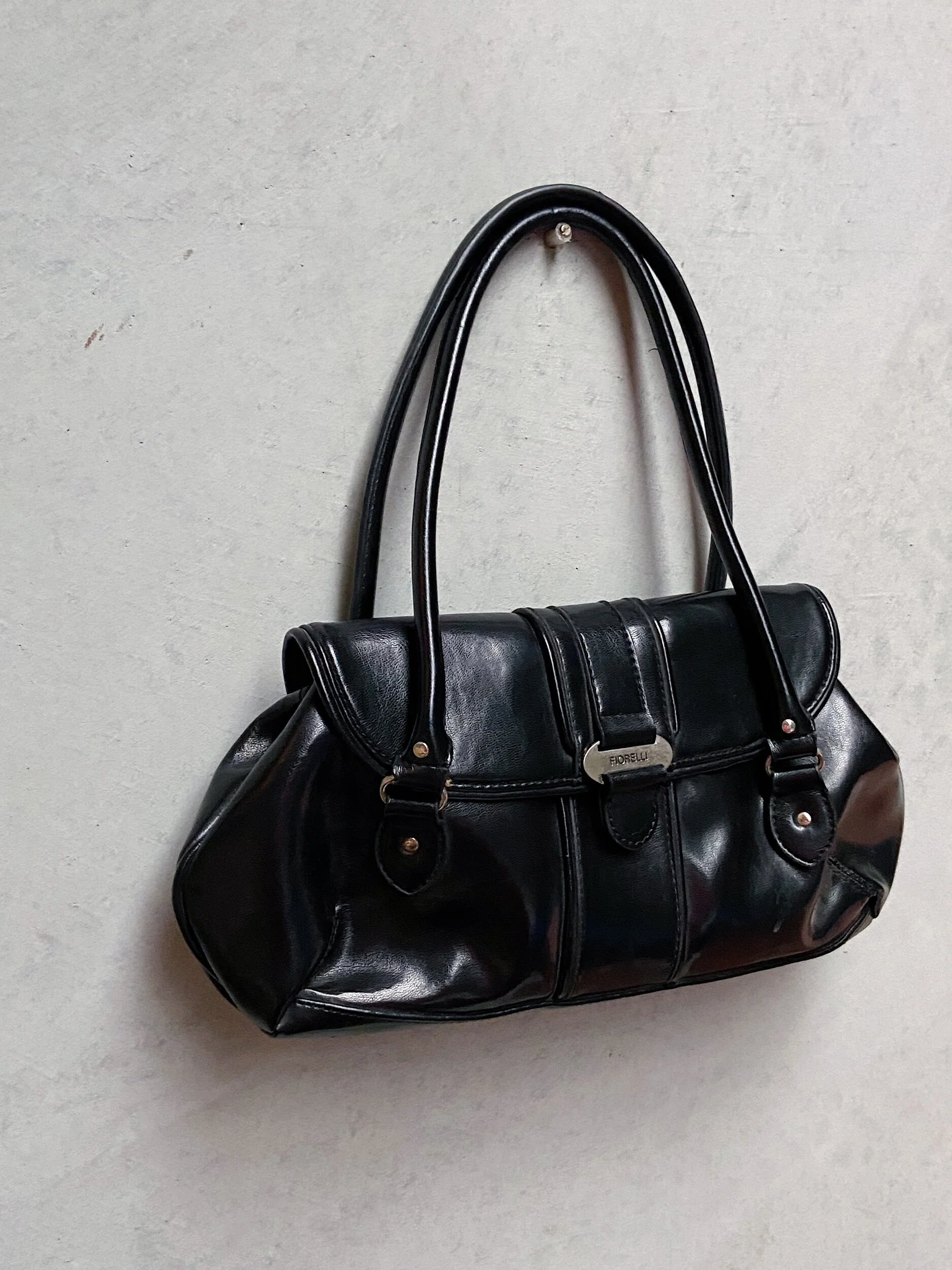 3ACB3EAA-1C8C-4738-967C-F9244D5D3A24