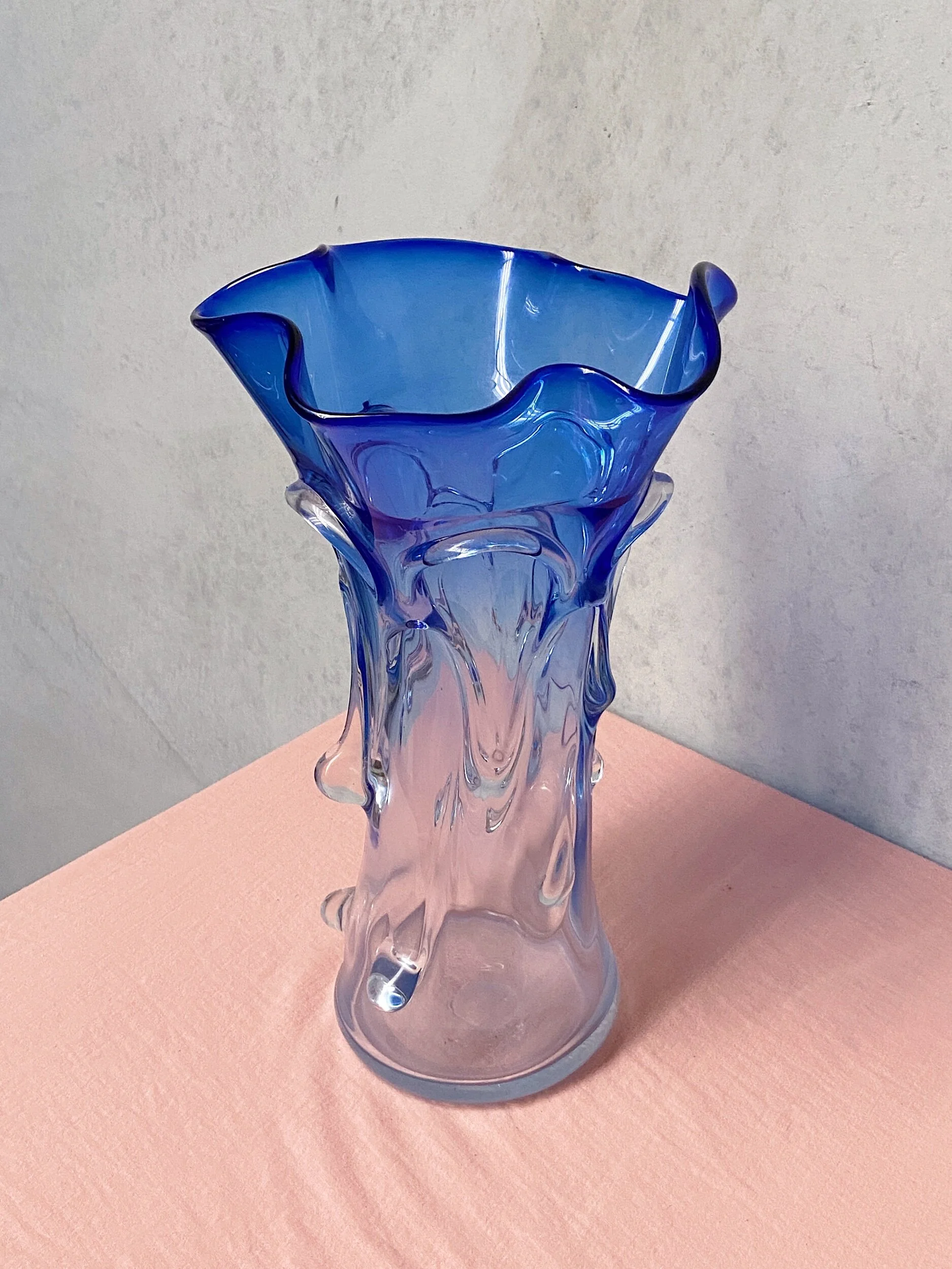 DCA7BF26-0A6B-4ABF-A3EB-5E62972151BB