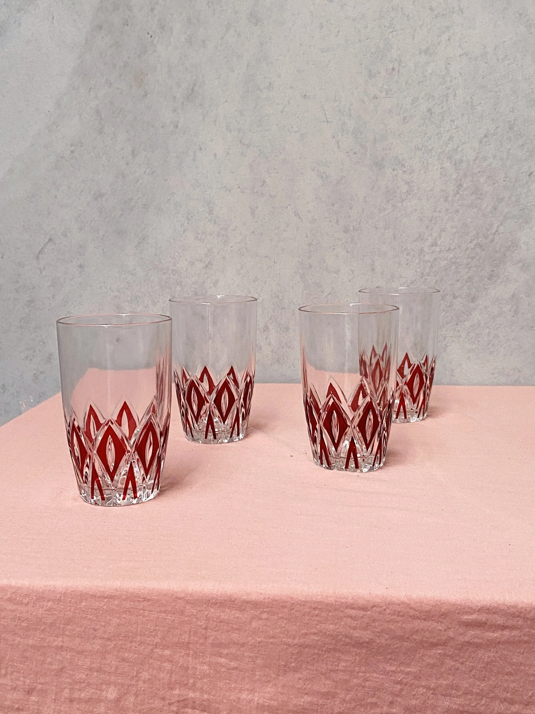 E6246C75-44F5-4C55-B057-E2E24AC6D440