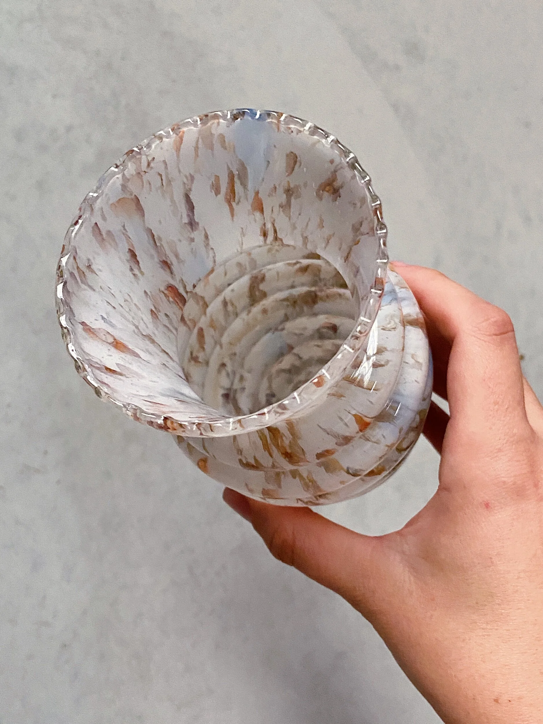 5B6F8AE0-8294-418D-97D6-480A90F971A6