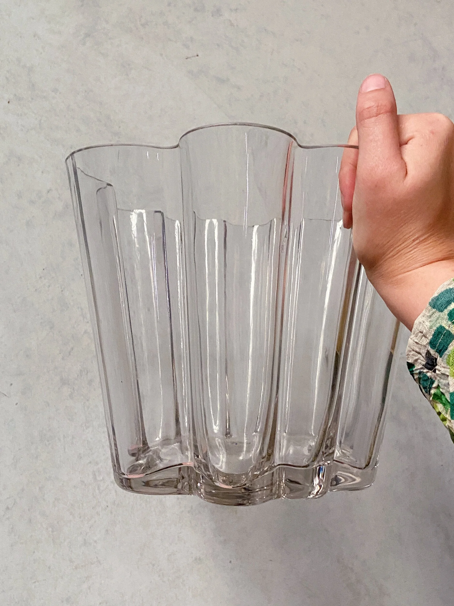 4D3B0114-FBF2-4F78-ACEA-7CBAF75AAF9E