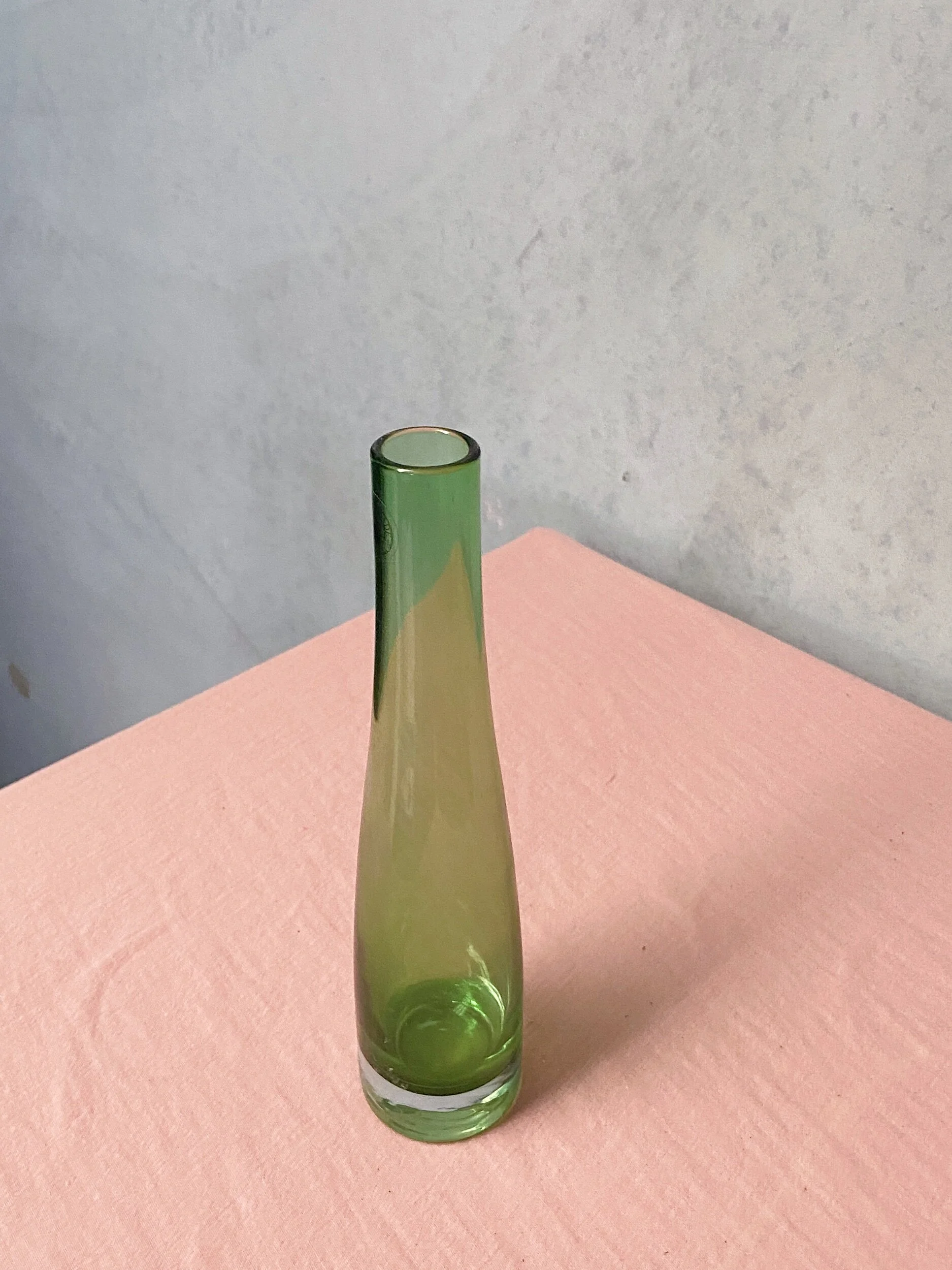 F4E7B071-27F2-4EDD-BFB3-0EB92B1A0DE2