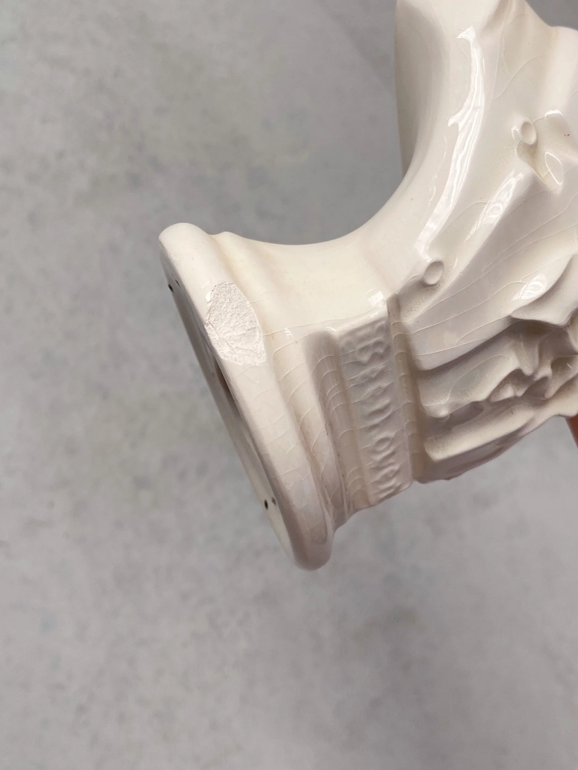 F067B938-0098-421C-84D8-46168D2253CF