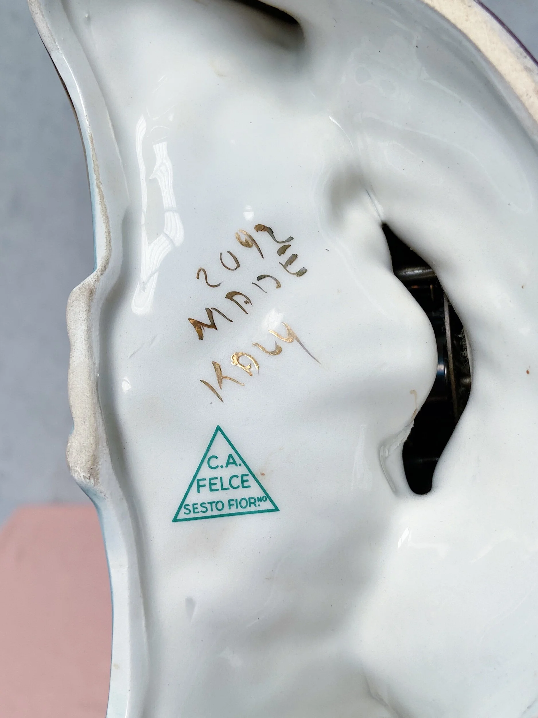 D07B126A-02D2-4878-BAB6-0B323126875B