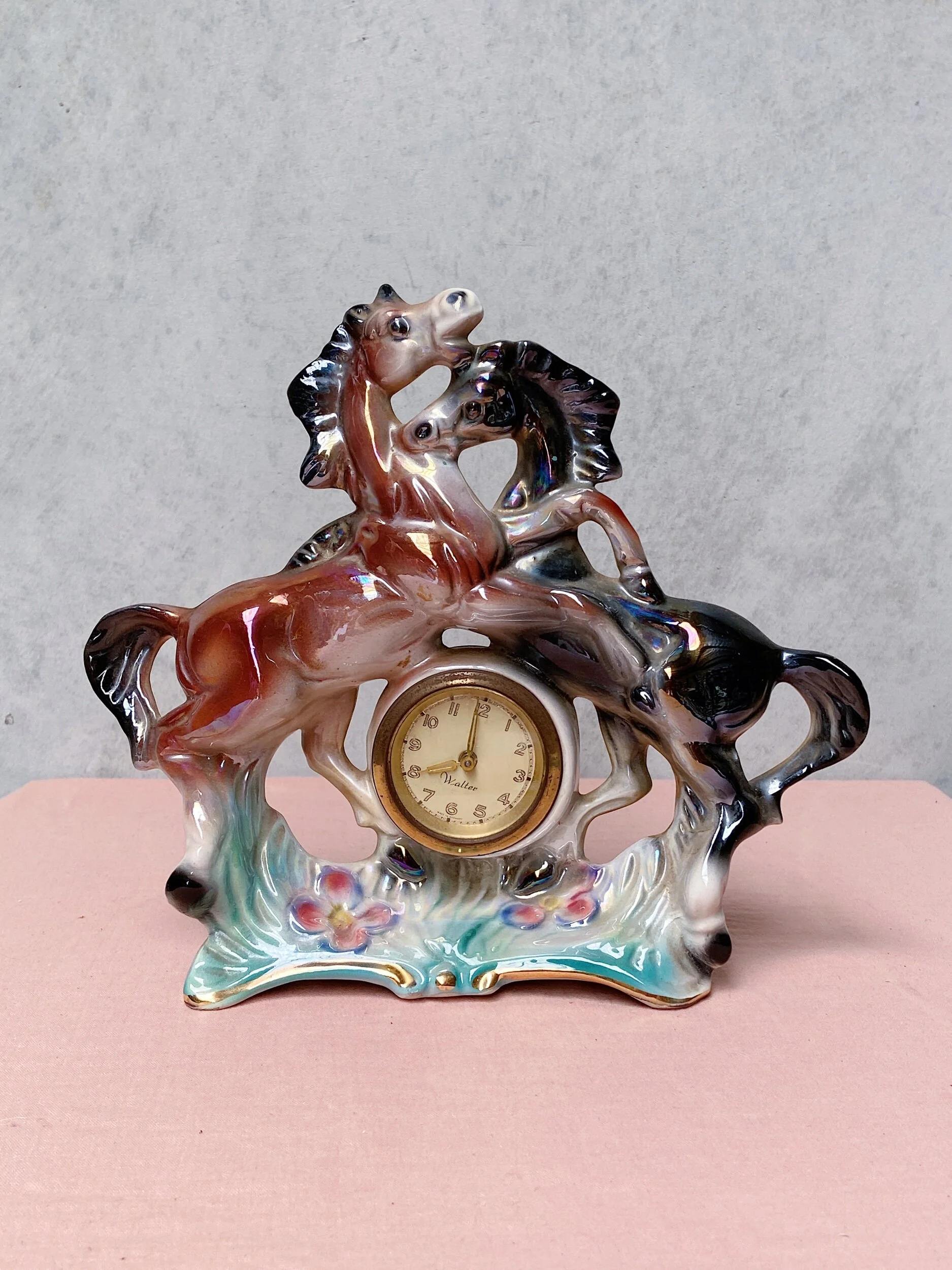 E6538407-5CE1-4D39-B1FE-EBBA6A9F75A5