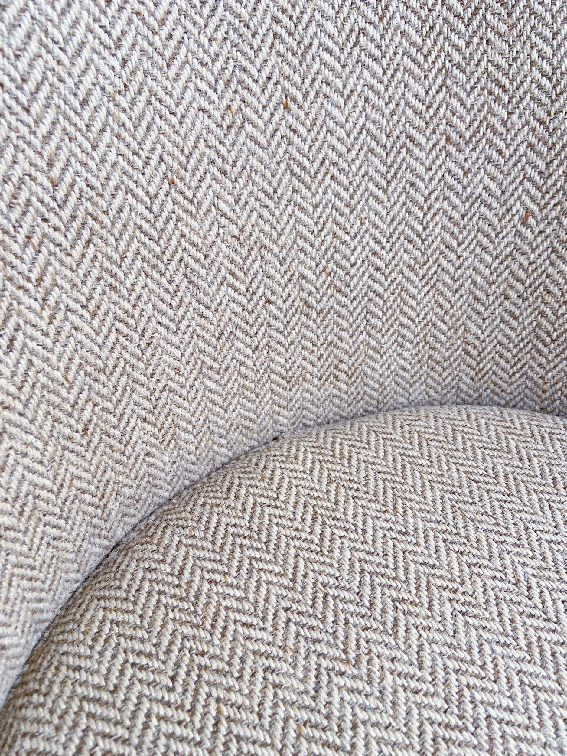 36555AA7-11B4-43B9-975F-0B235B5F483D