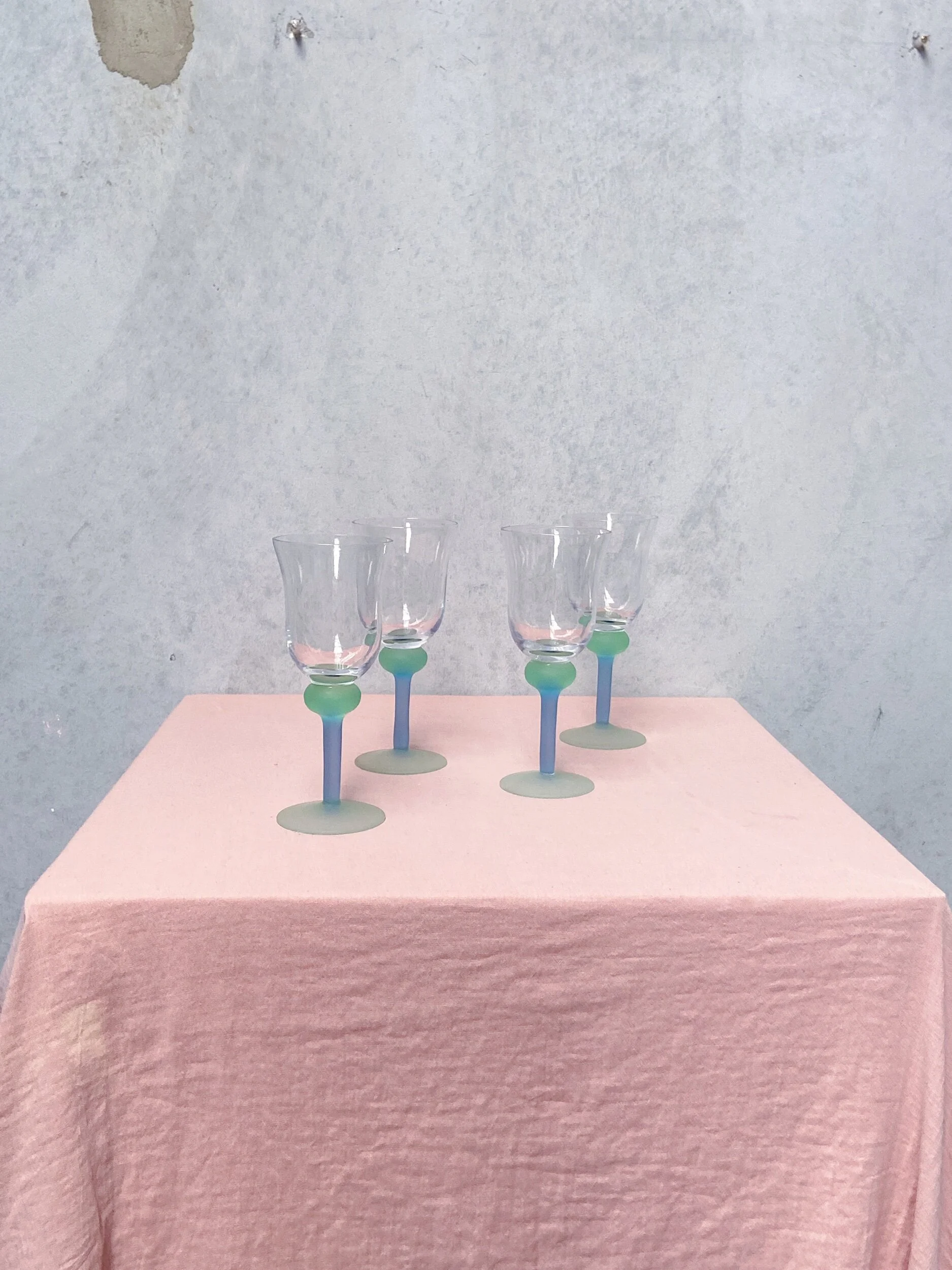 1D05CB48-658A-496C-95D1-470B51F7E1E5