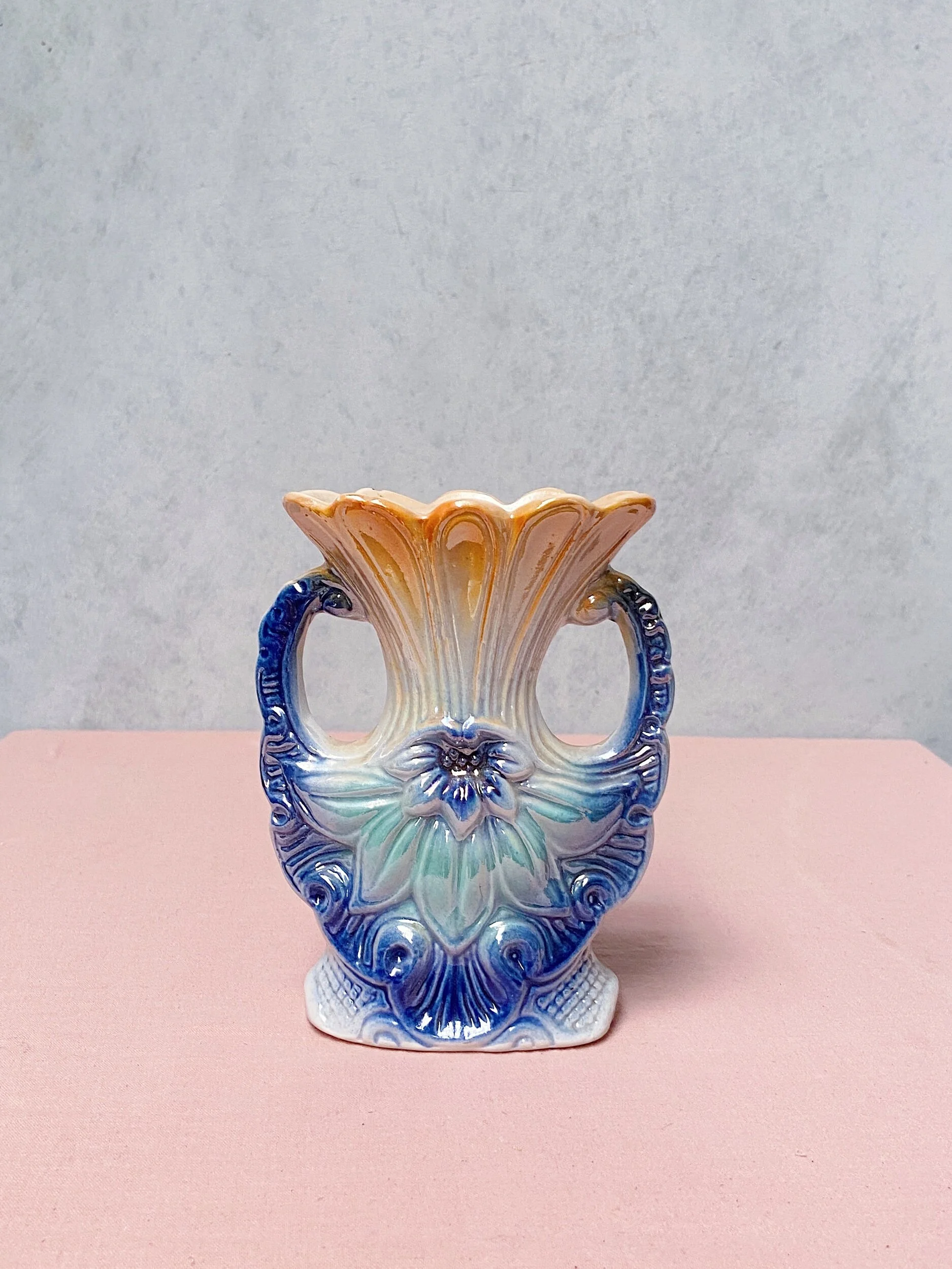 8CD4E03E-4E87-4D50-928C-8E30B387C935