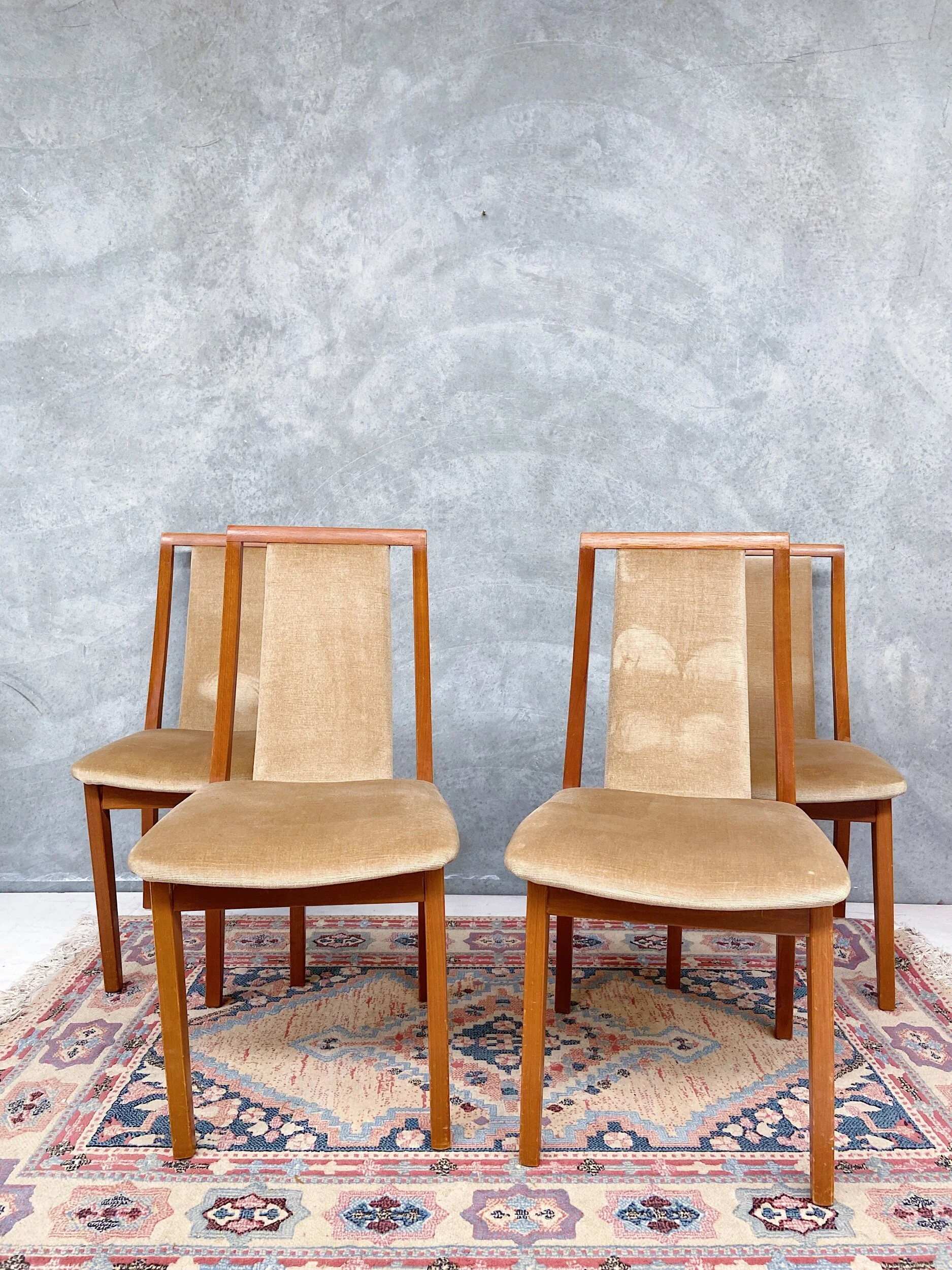 AF95B8A2-FE9E-422A-A9C3-FB284782F979