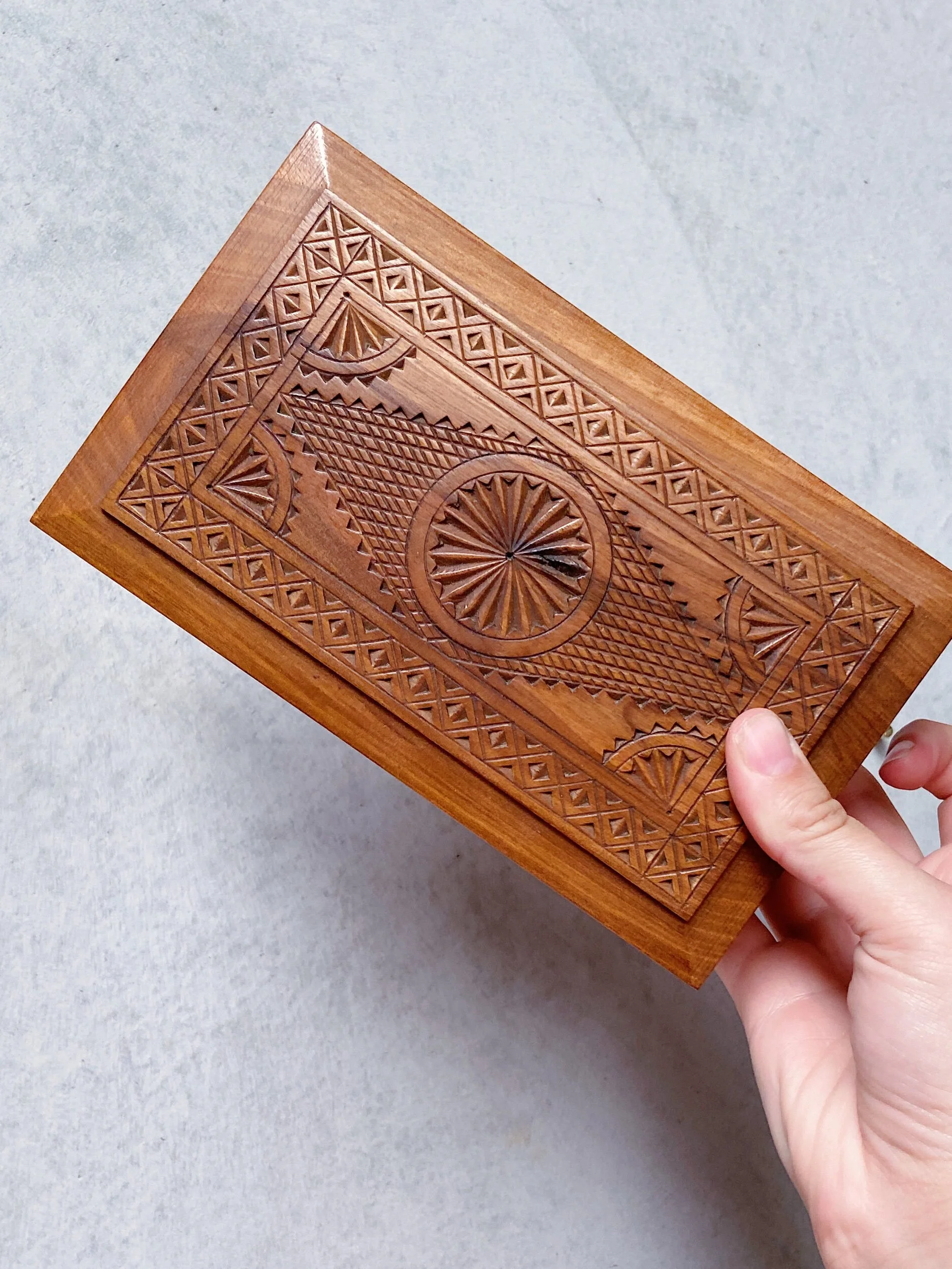 C5242B3E-6857-475C-AC86-8E58718AB029