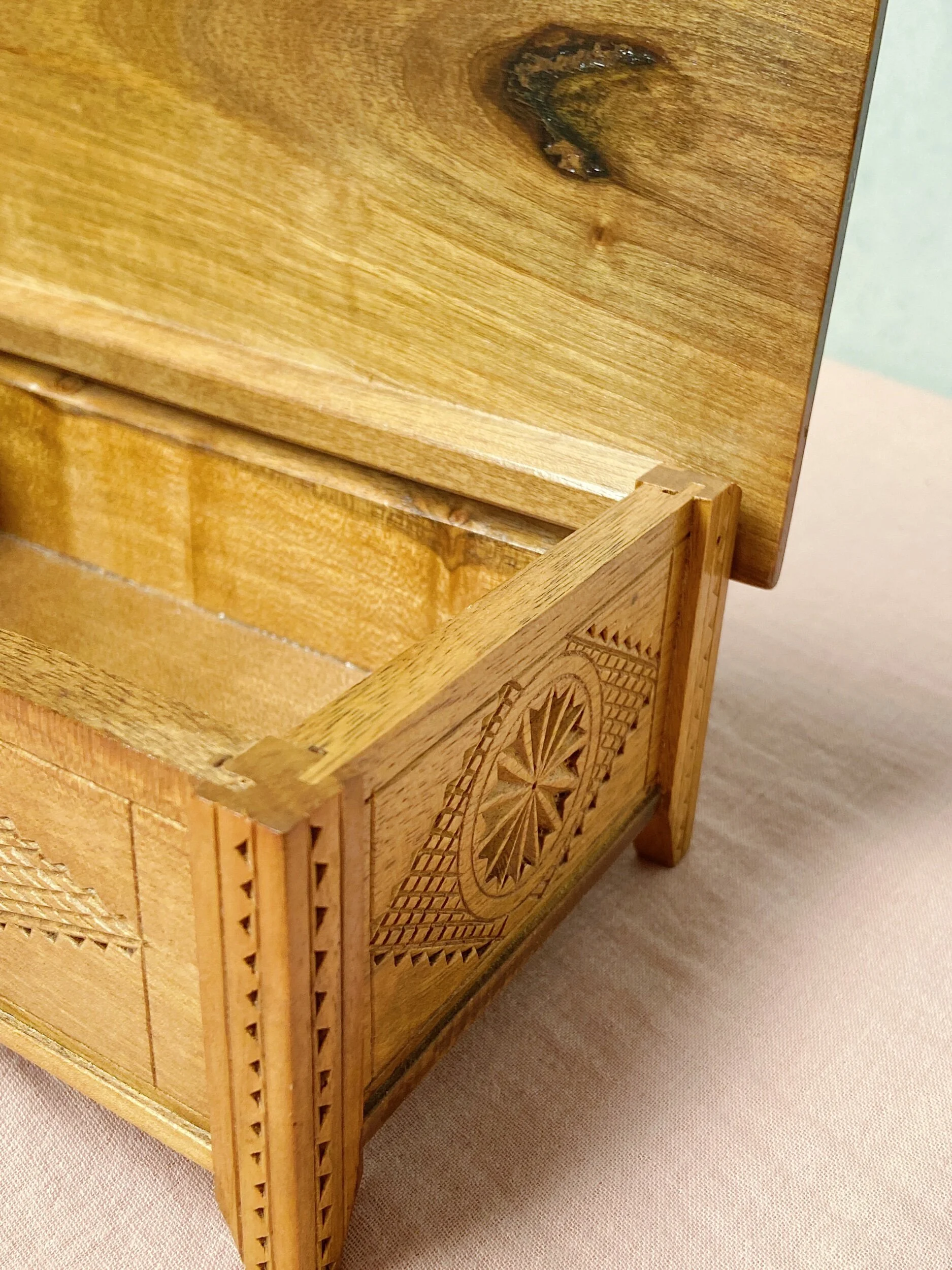 1C27D1A8-595B-453C-89BA-FD0607DF0607