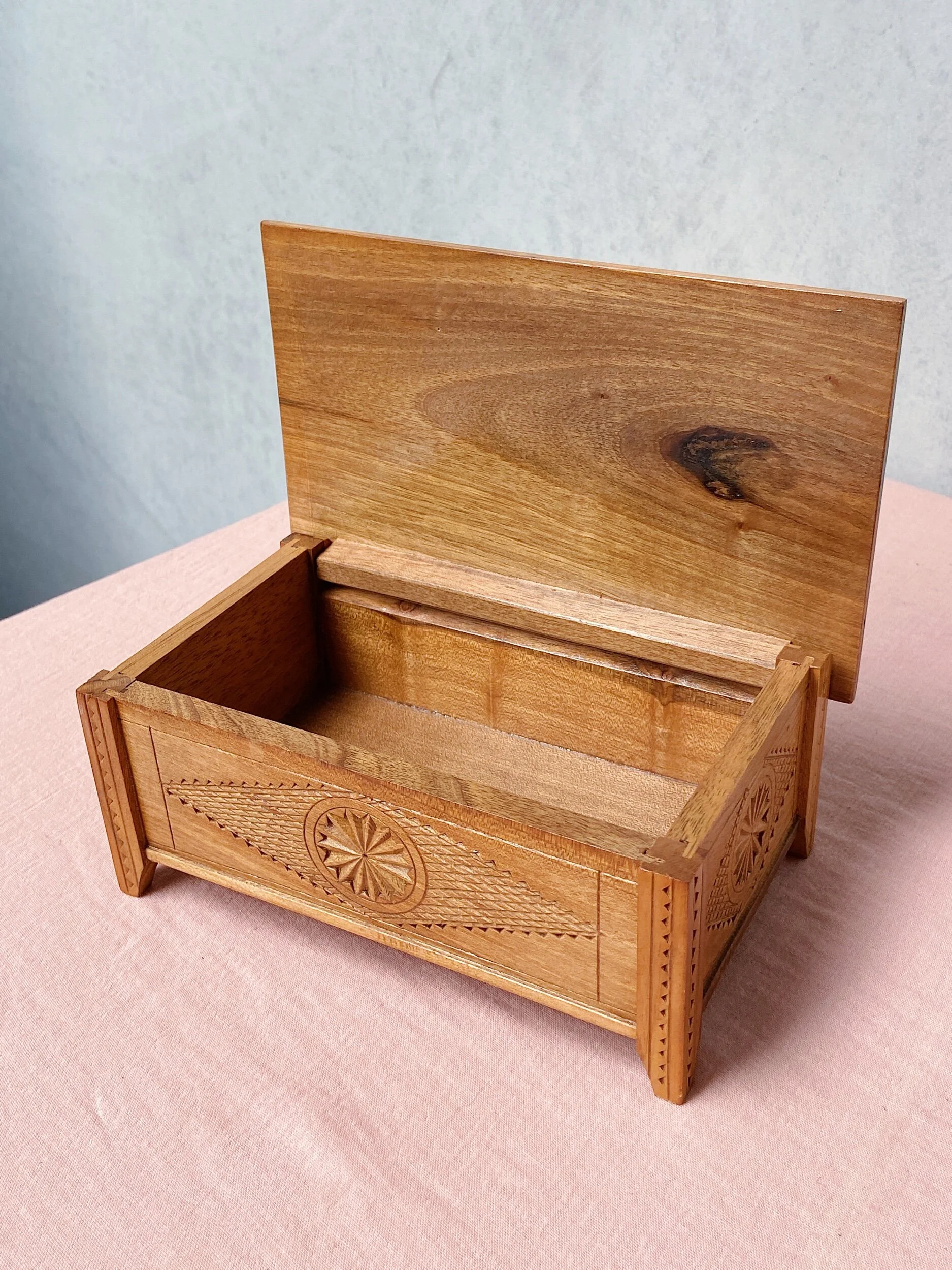 2AD15123-271A-418B-840B-707E6542BC35