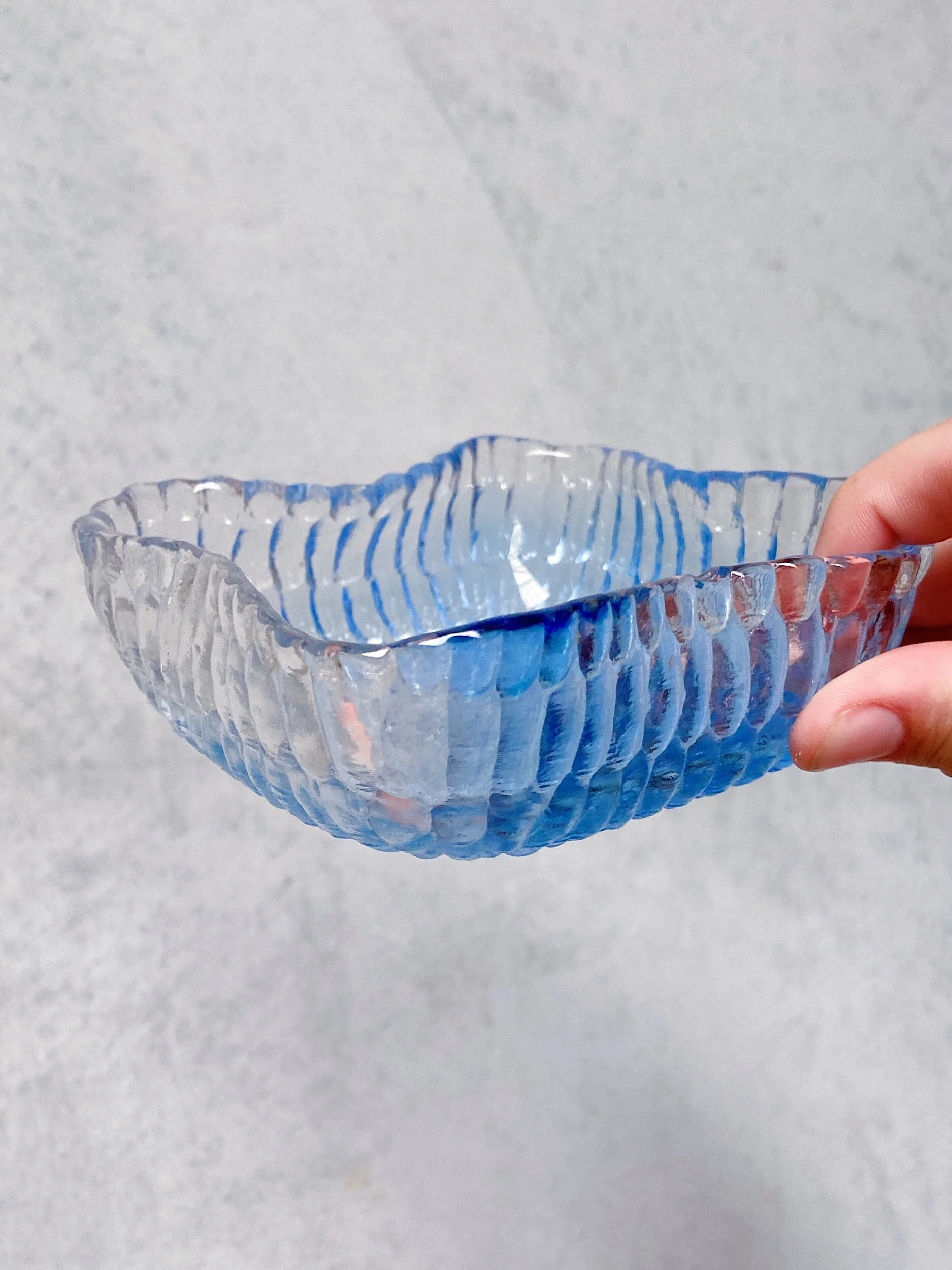 FA2BDAE5-7C6A-4214-9B65-F2168C91DAD8